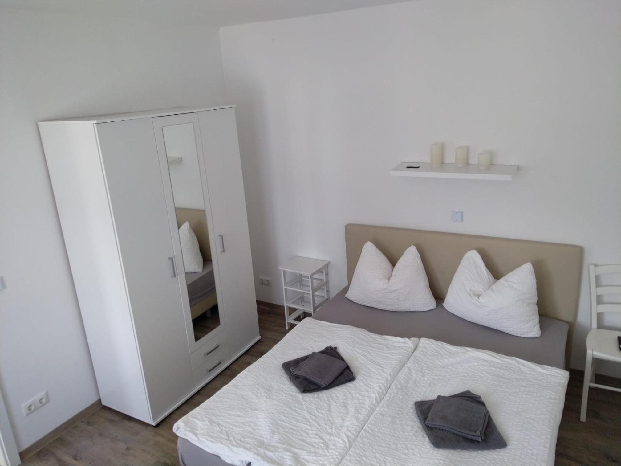 Standard Suite - Photo 1