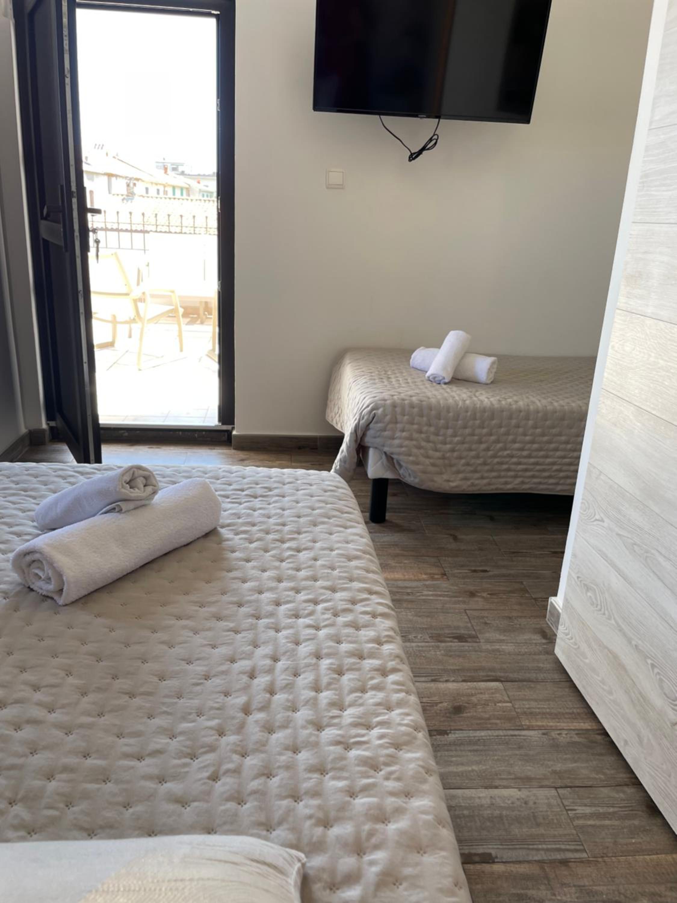 Superior Triple Room with Sea View photo 2