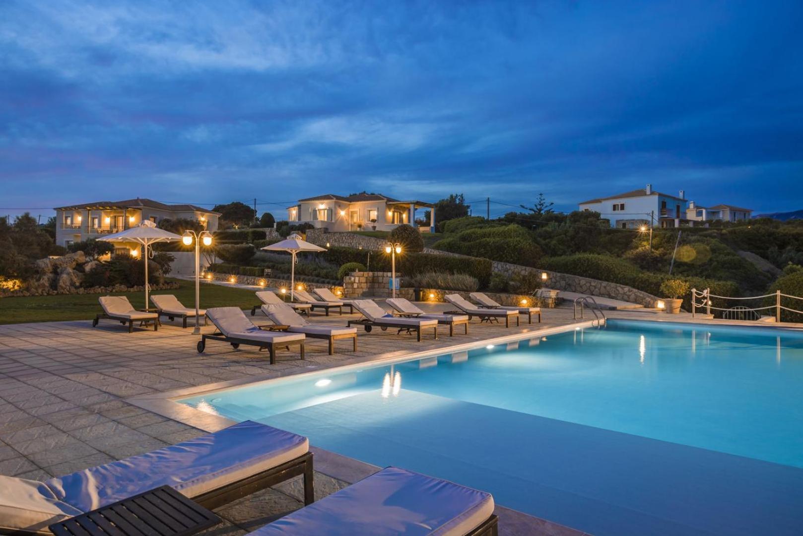 Villa with Sea View photo 3