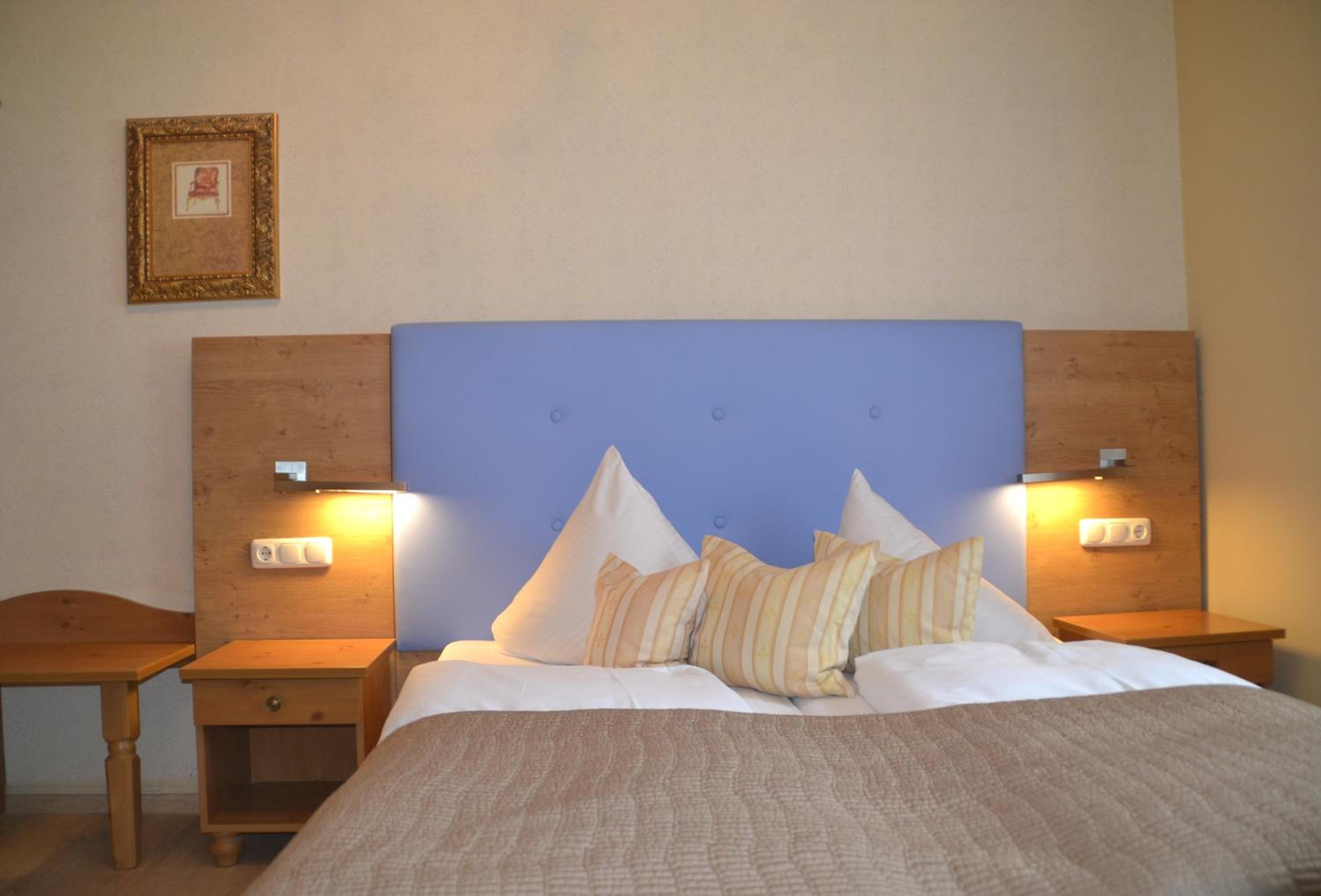 Standard Double Room - Photo 7