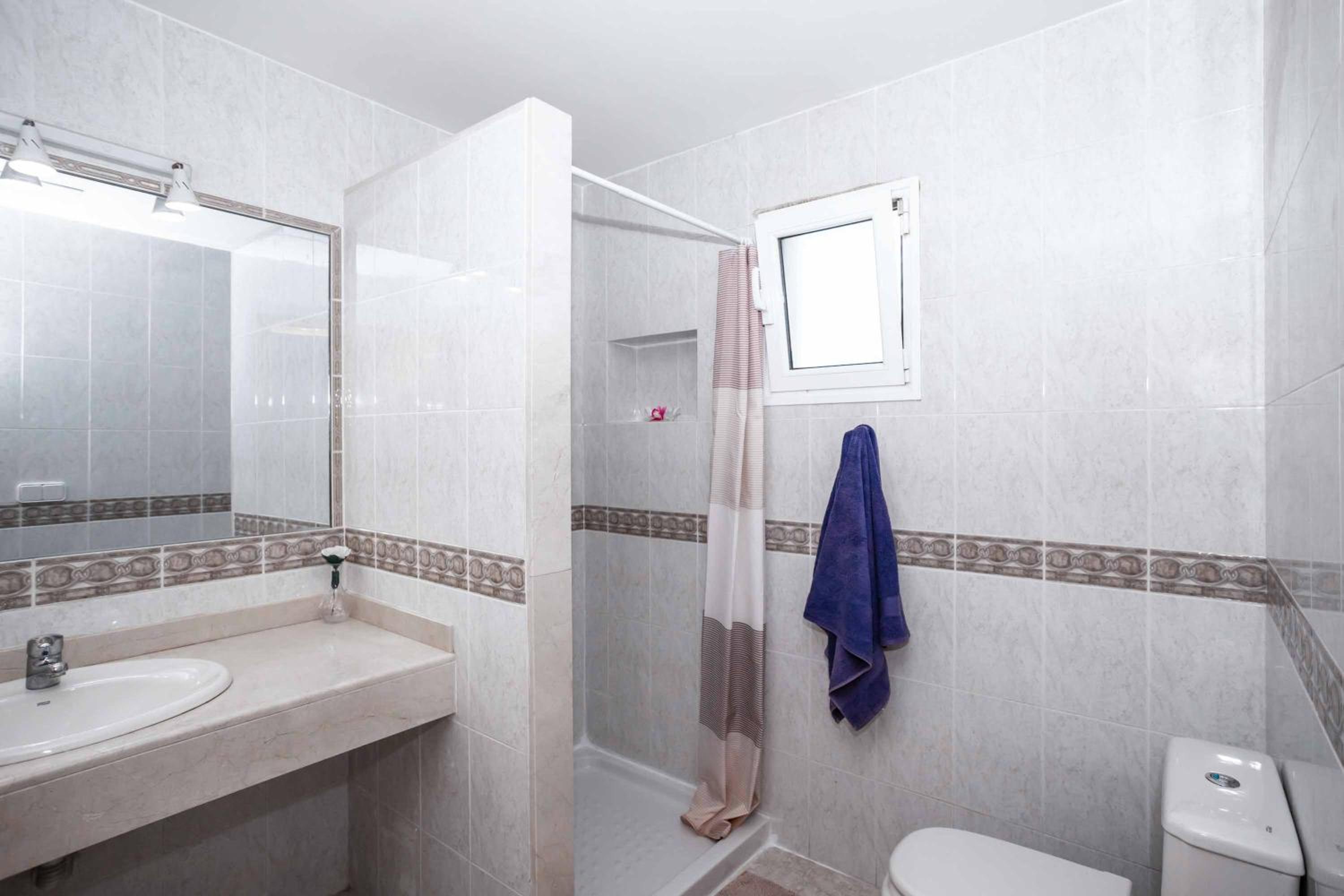 Three-Bedroom Villa photo 3