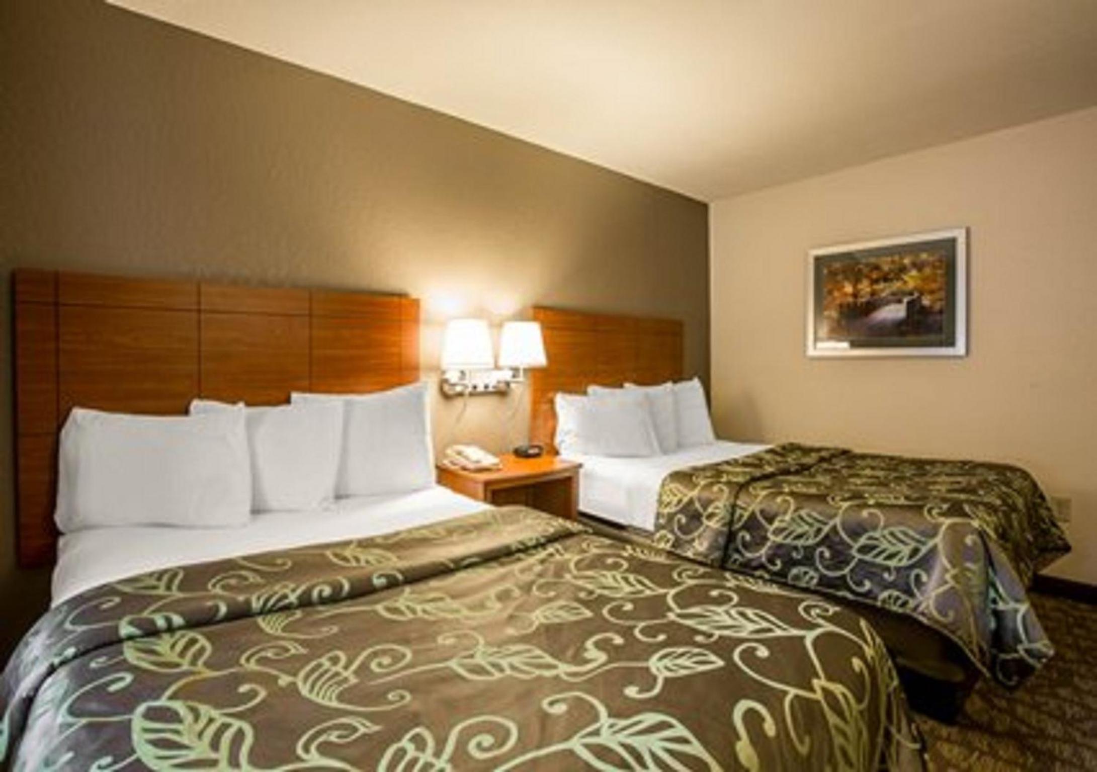 Double Room With Two Double Beds - Ground Floor/Non-Smoking - Photo 1