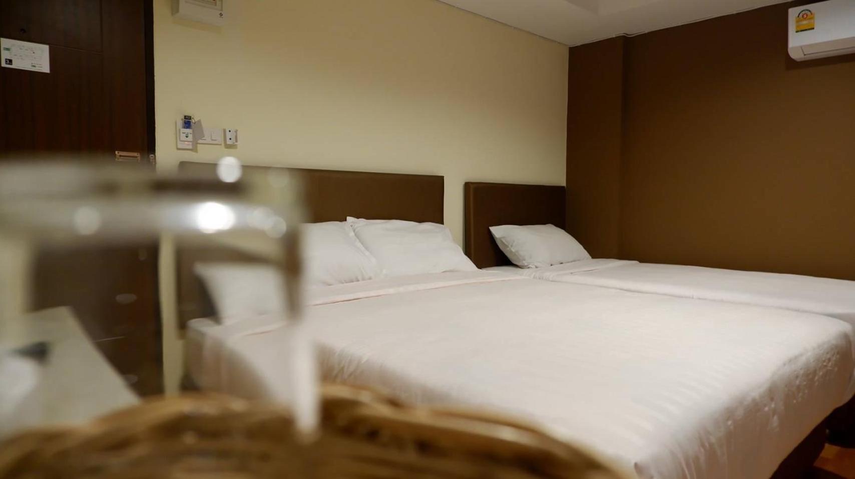 Standard Triple Room - Photo 9