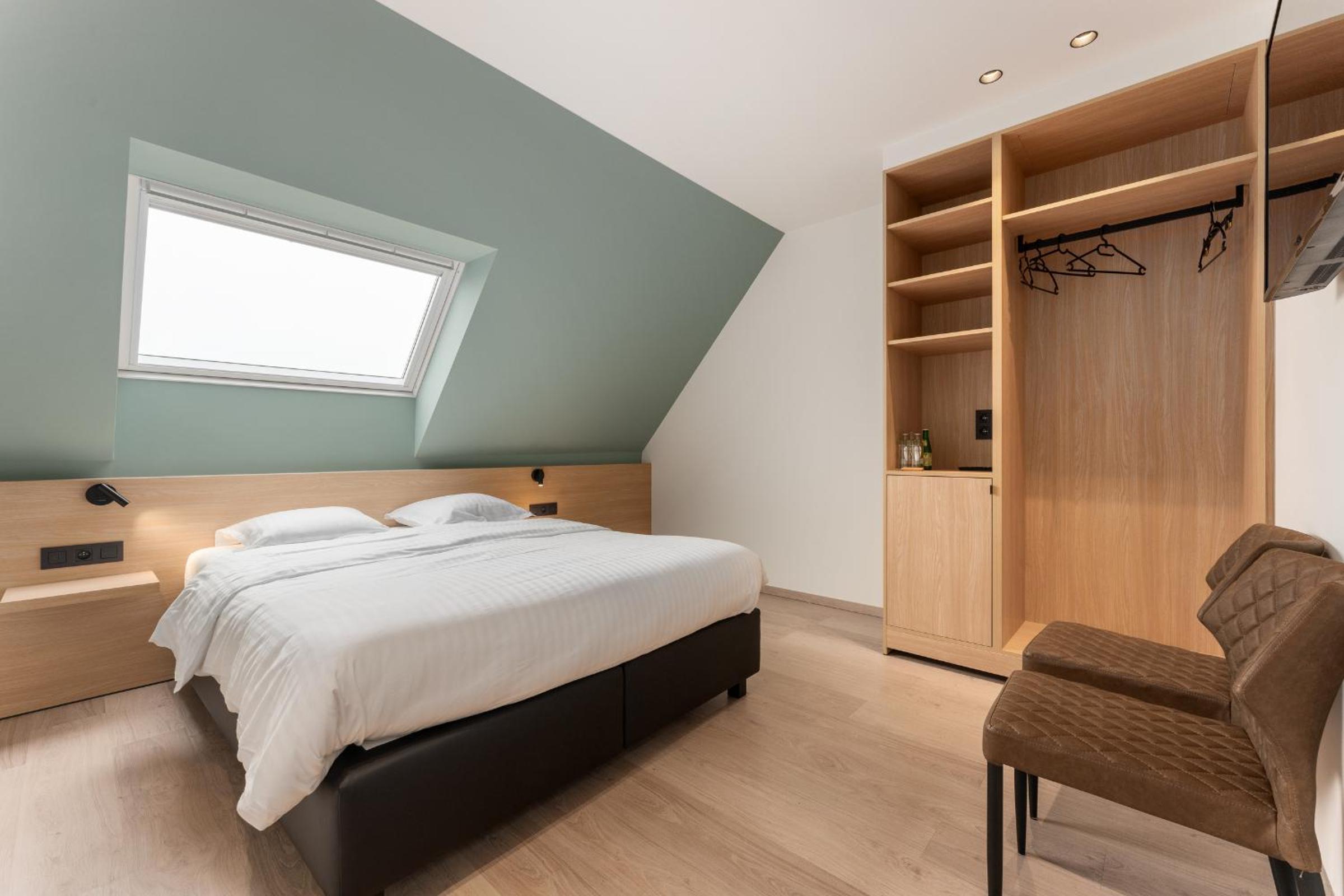 Deluxe Double Room photo 2