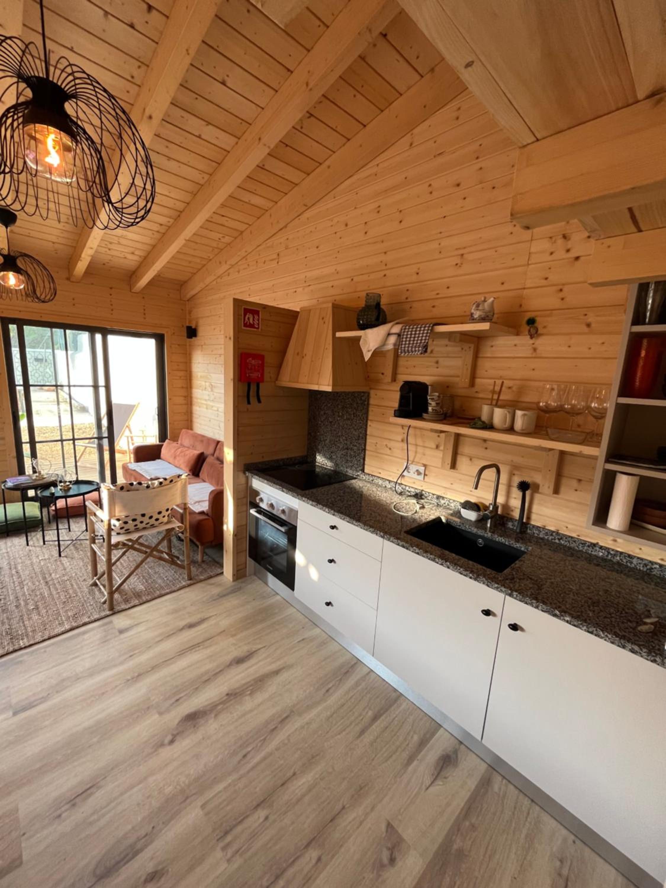 One-Bedroom House photo 2