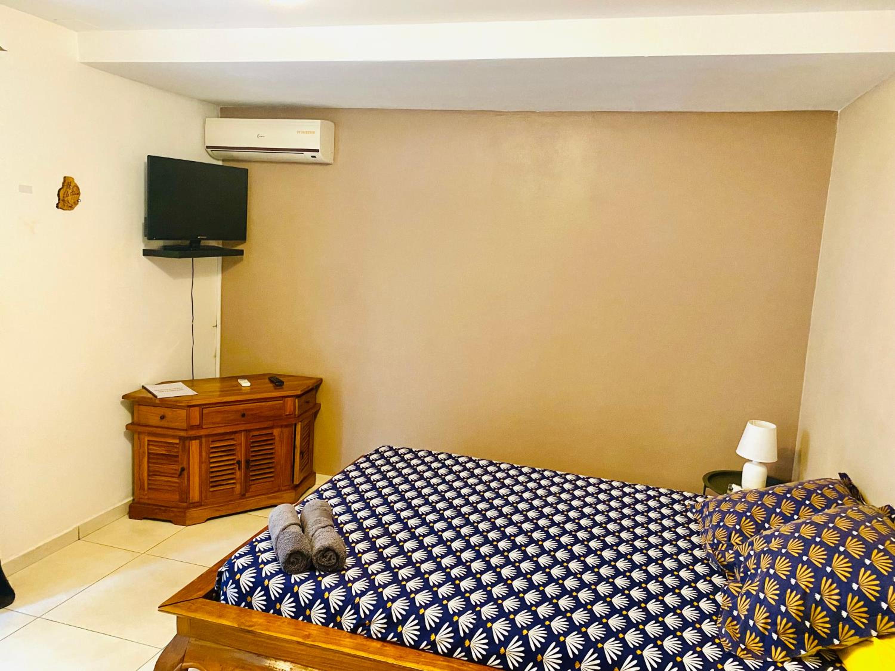 Double Room with Private Bathroom photo 2
