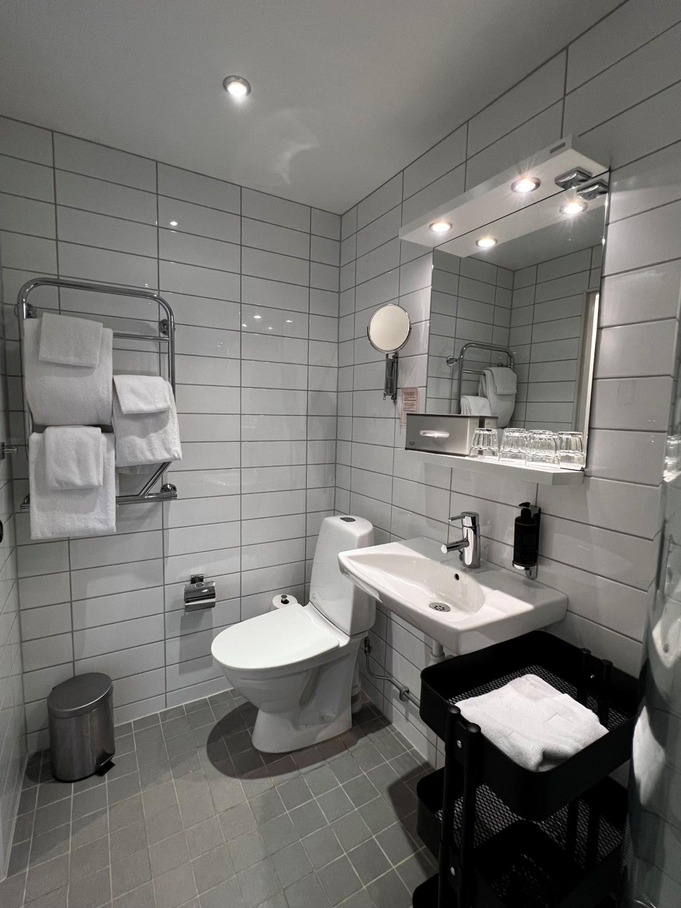 Double Room - Photo 2