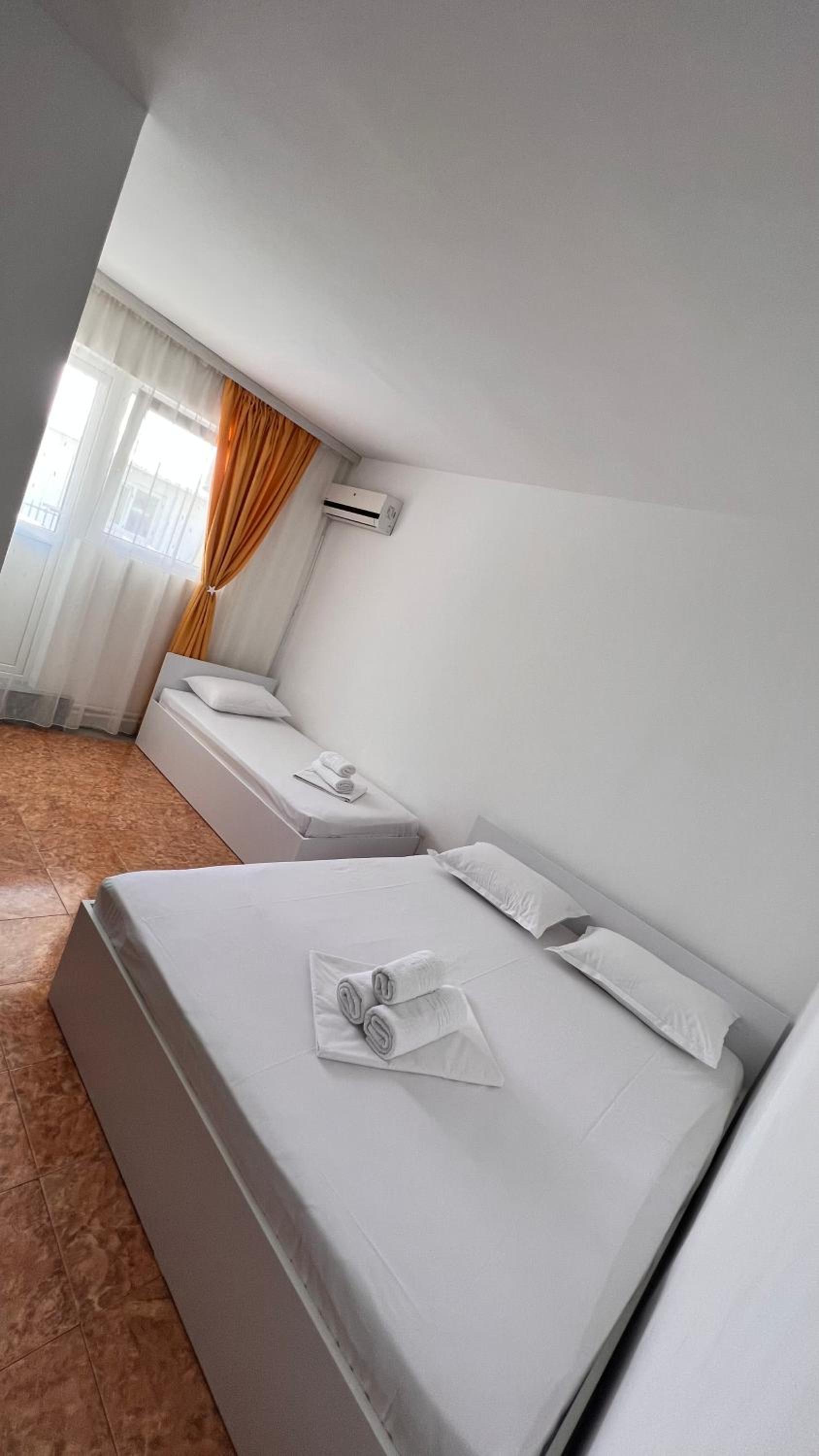 Triple Room with Private Bathroom