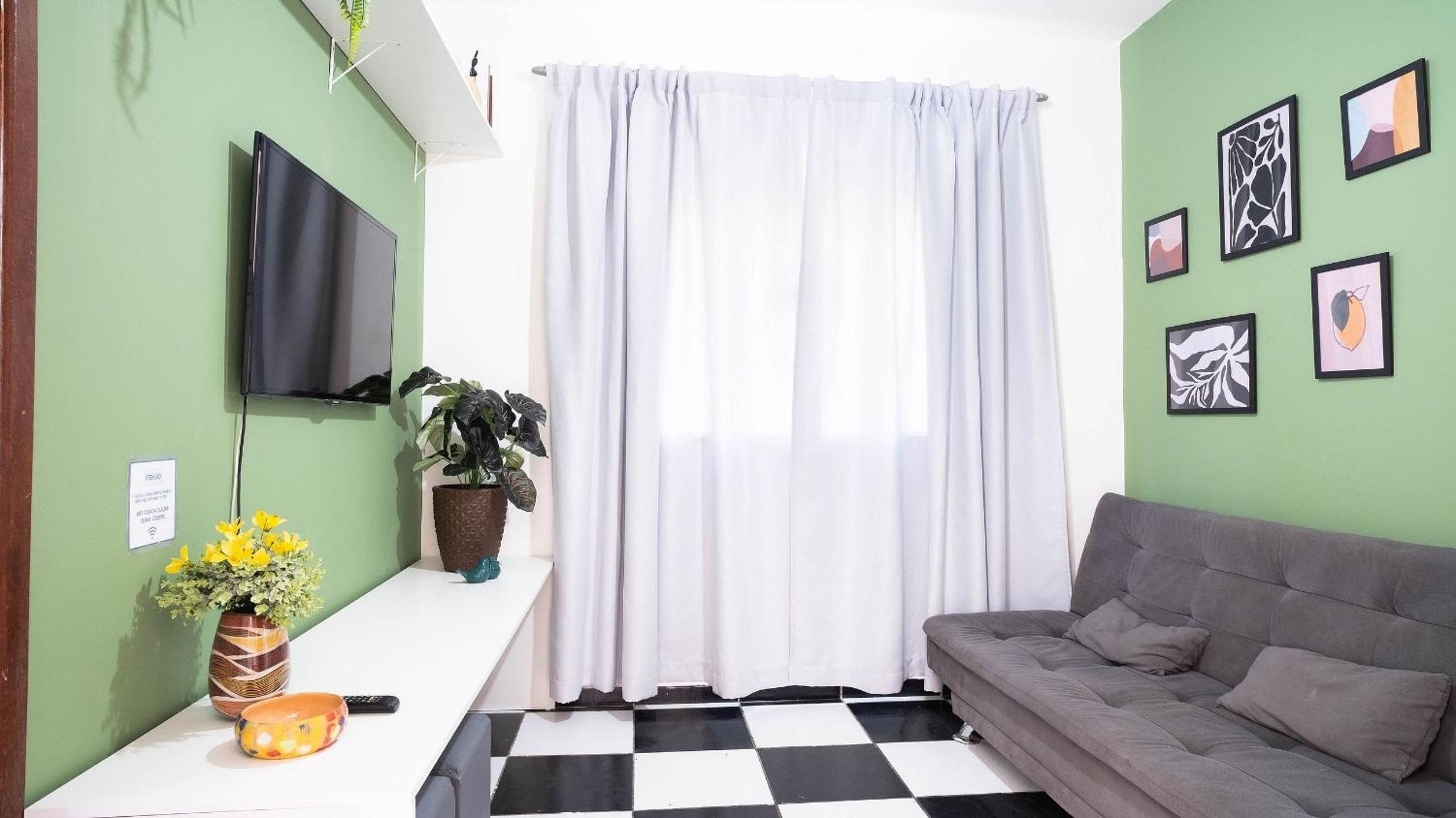 One-Bedroom Apartment photo 3