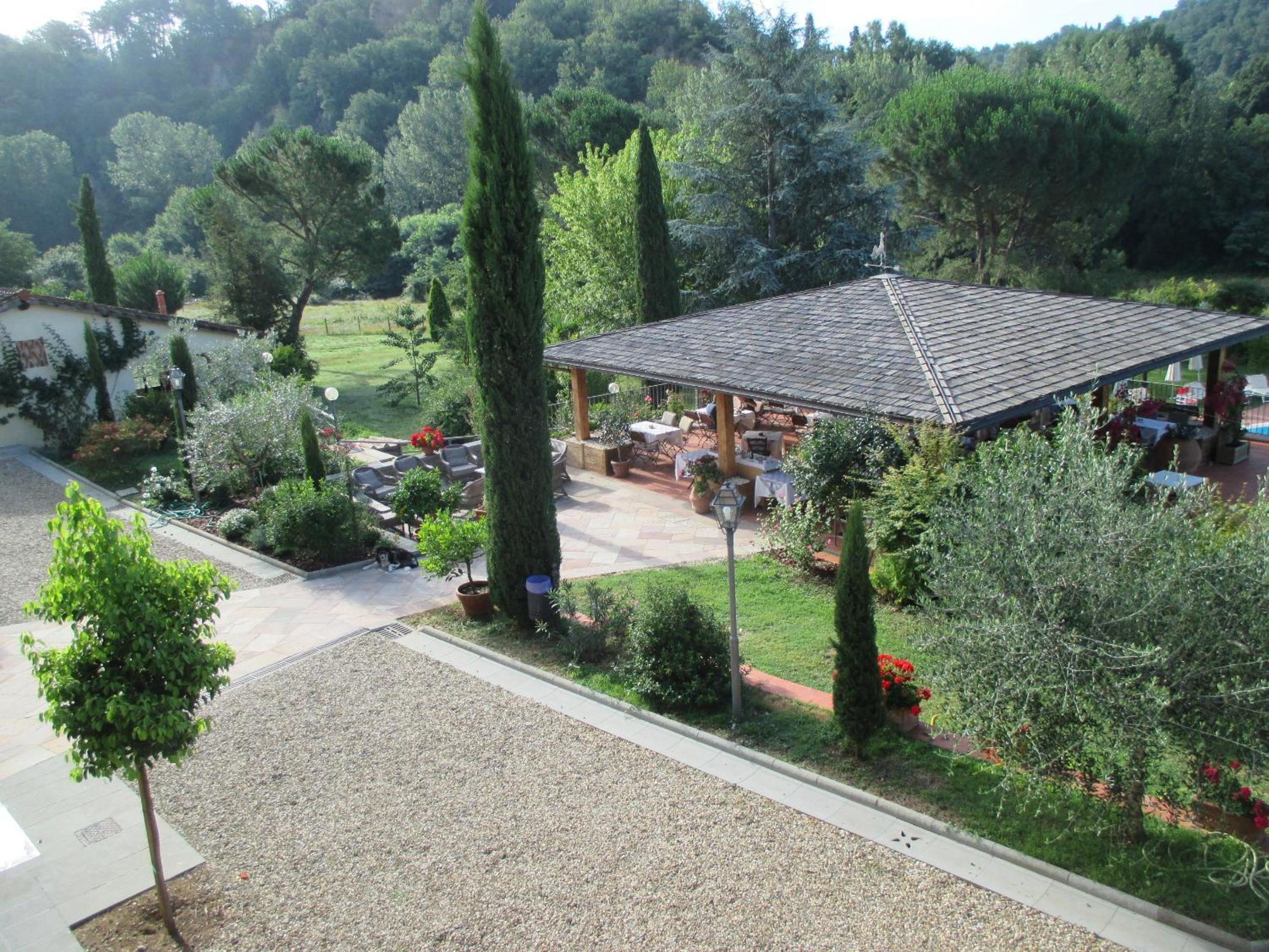 Suite with Garden View photo 3