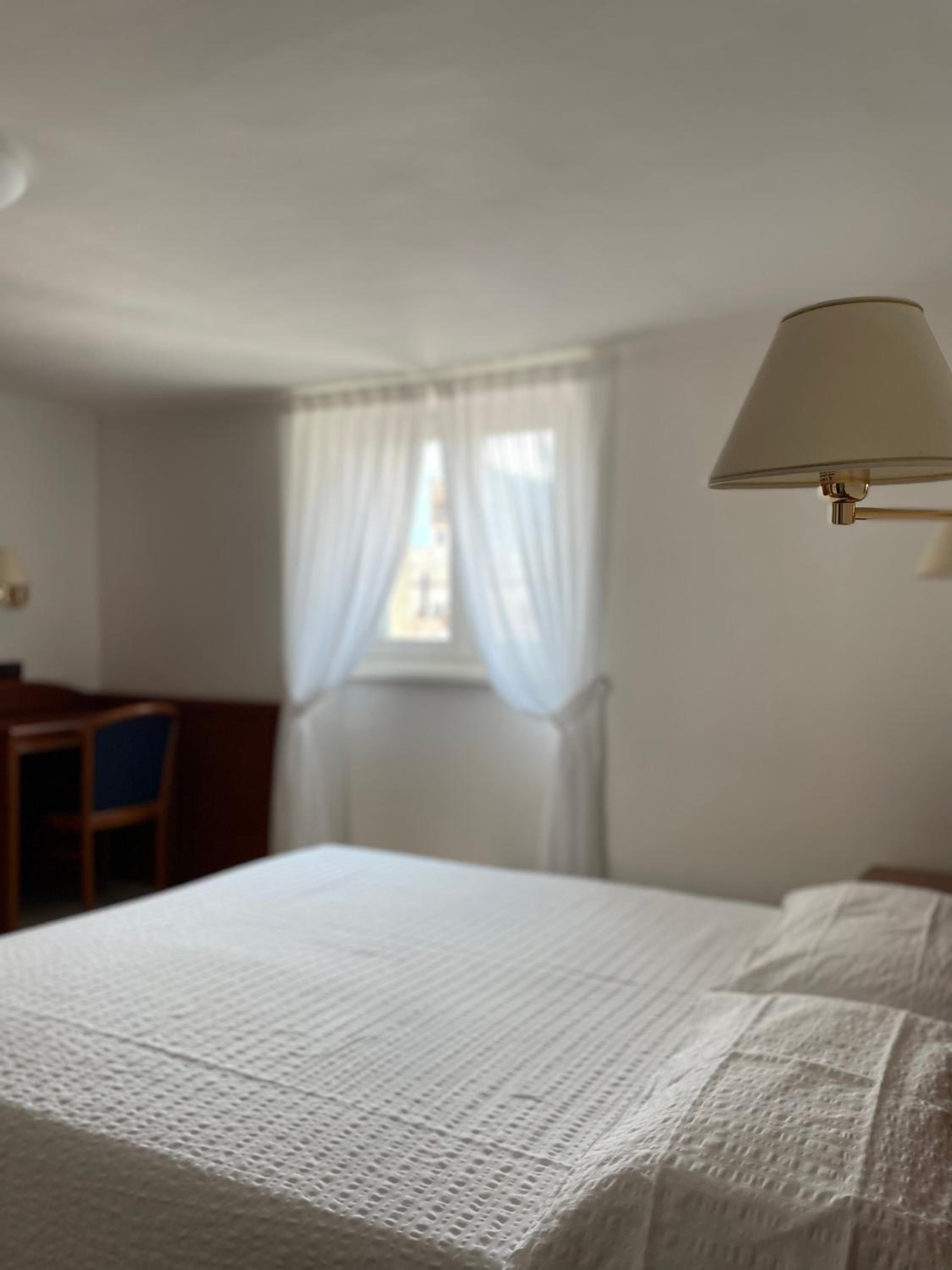Double Room with Mountain View - Photo 6