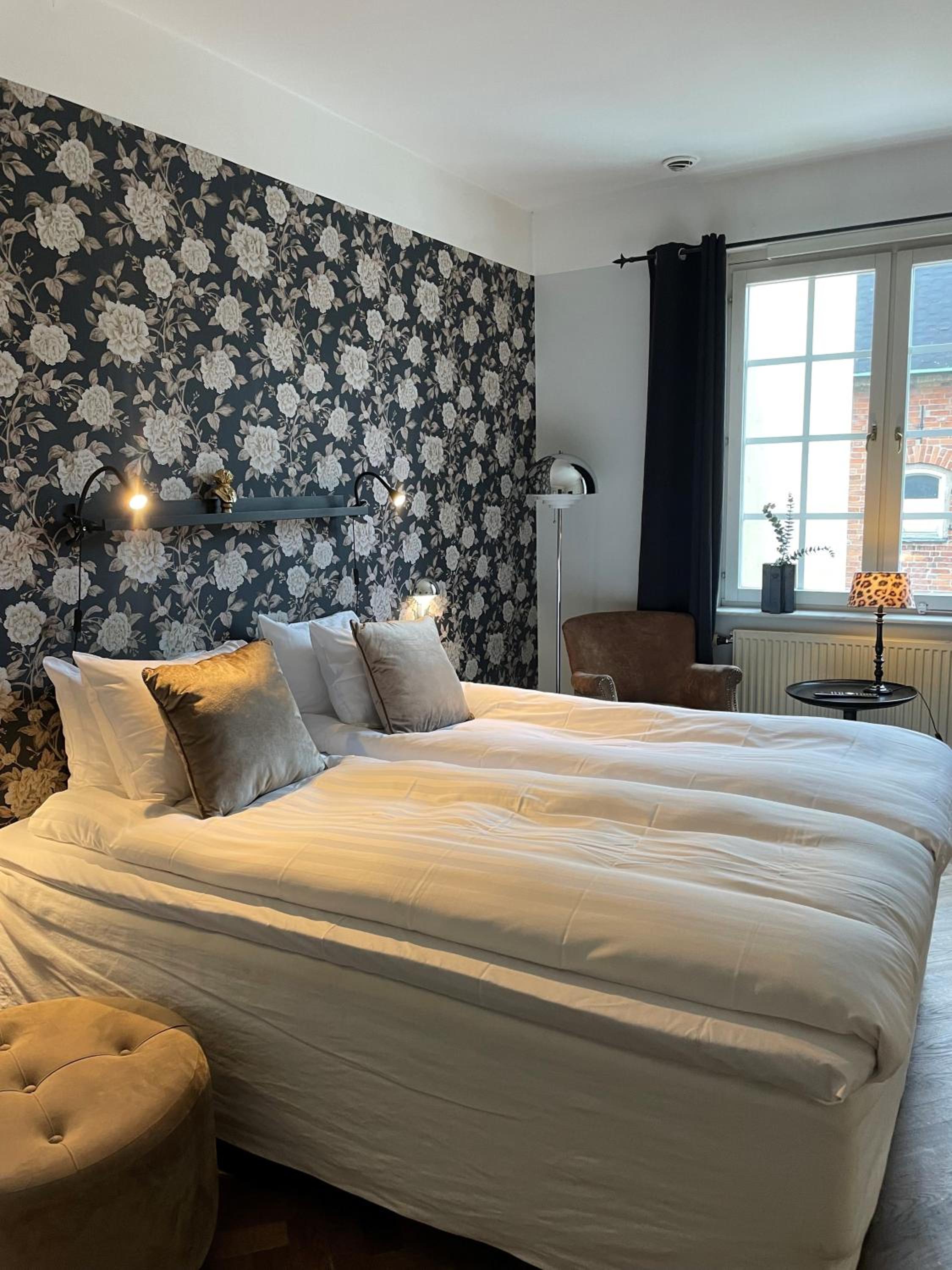 Double Room - Photo 6