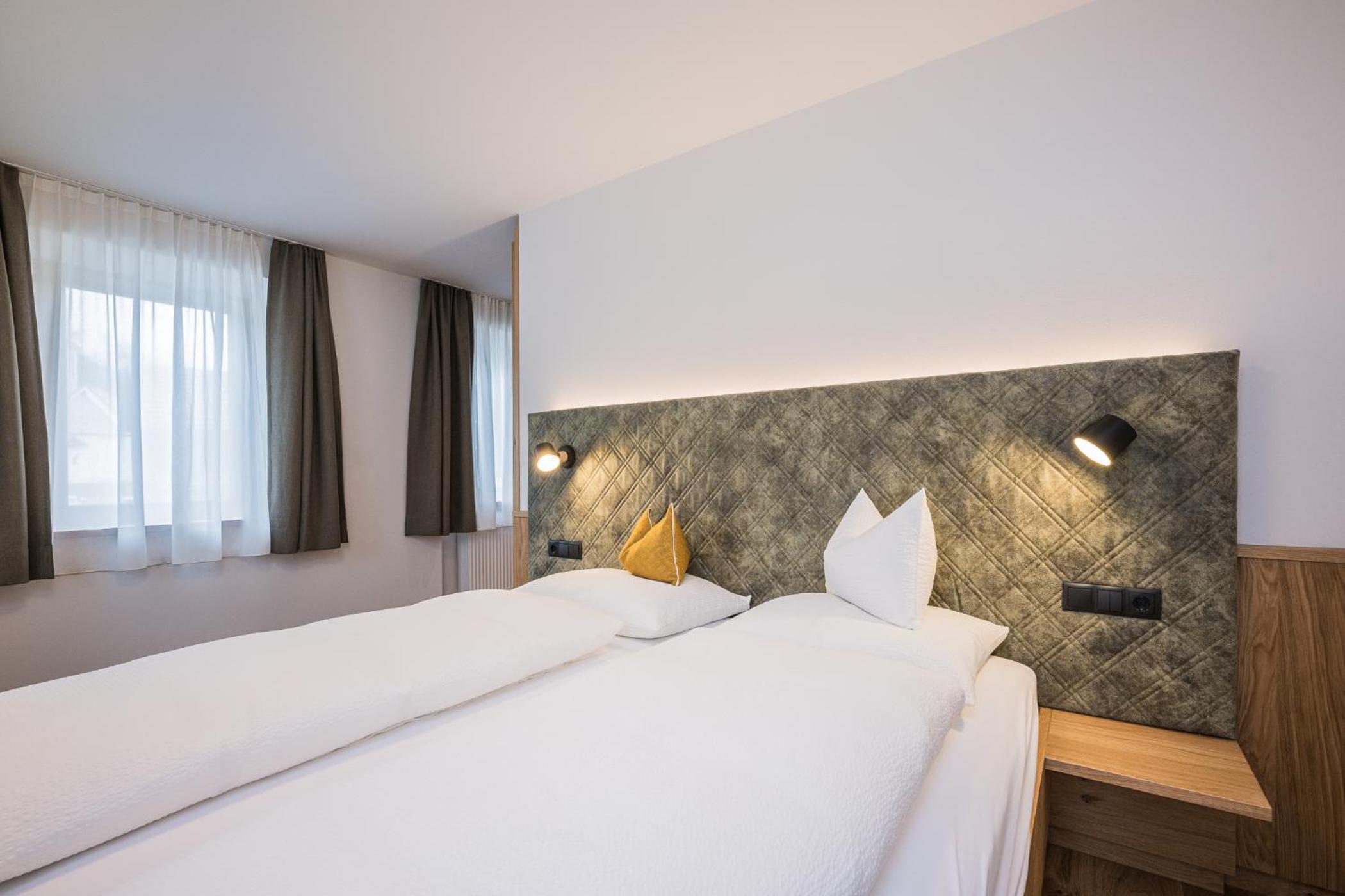 Standard Double Room photo 2