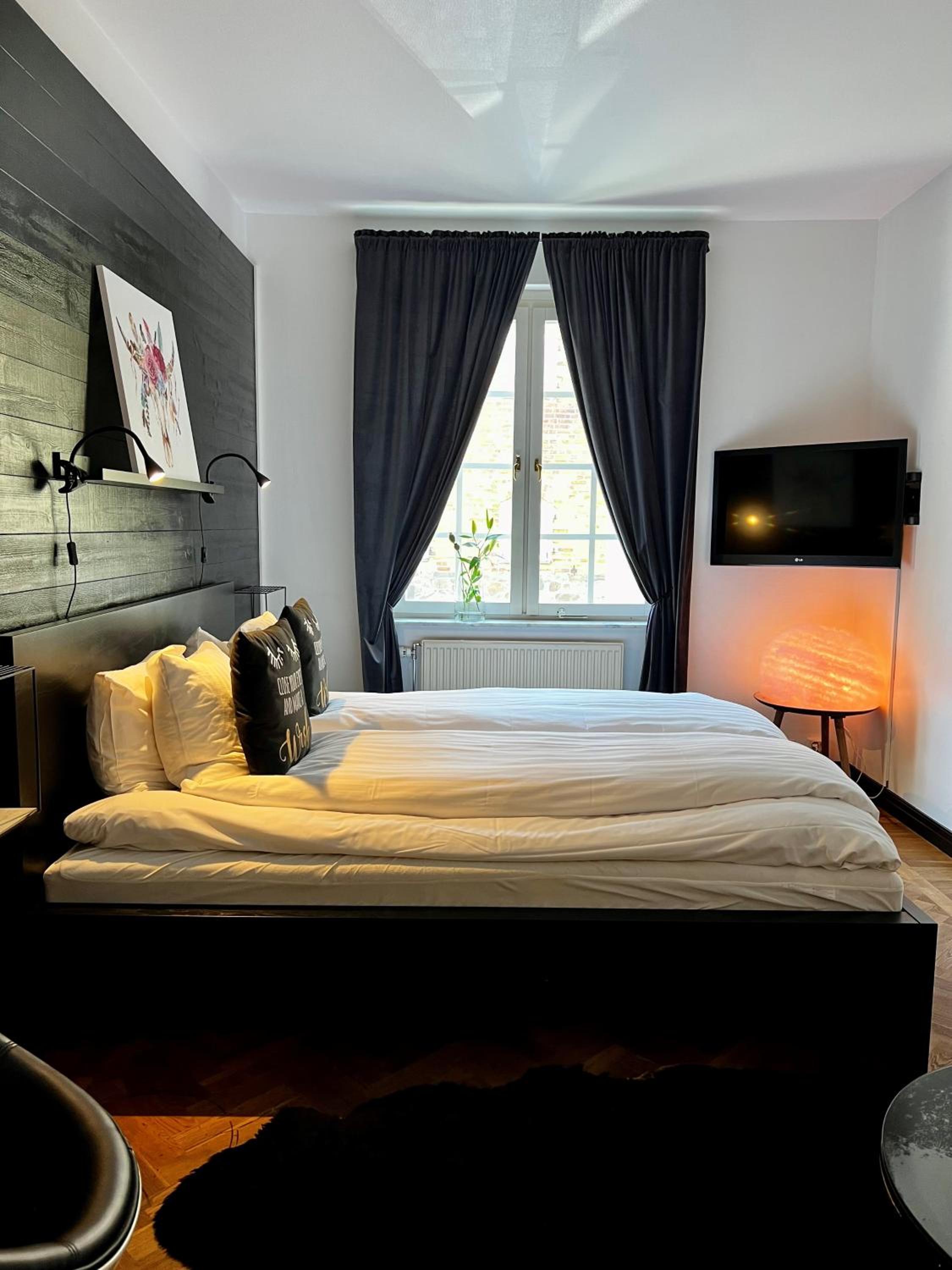 Double Room - Photo 4