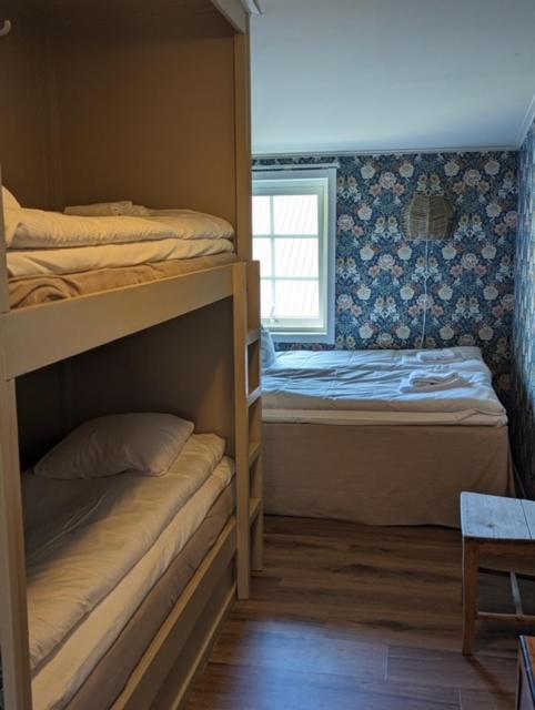Deluxe Double Room (2 Adults + 1 Child) photo 1