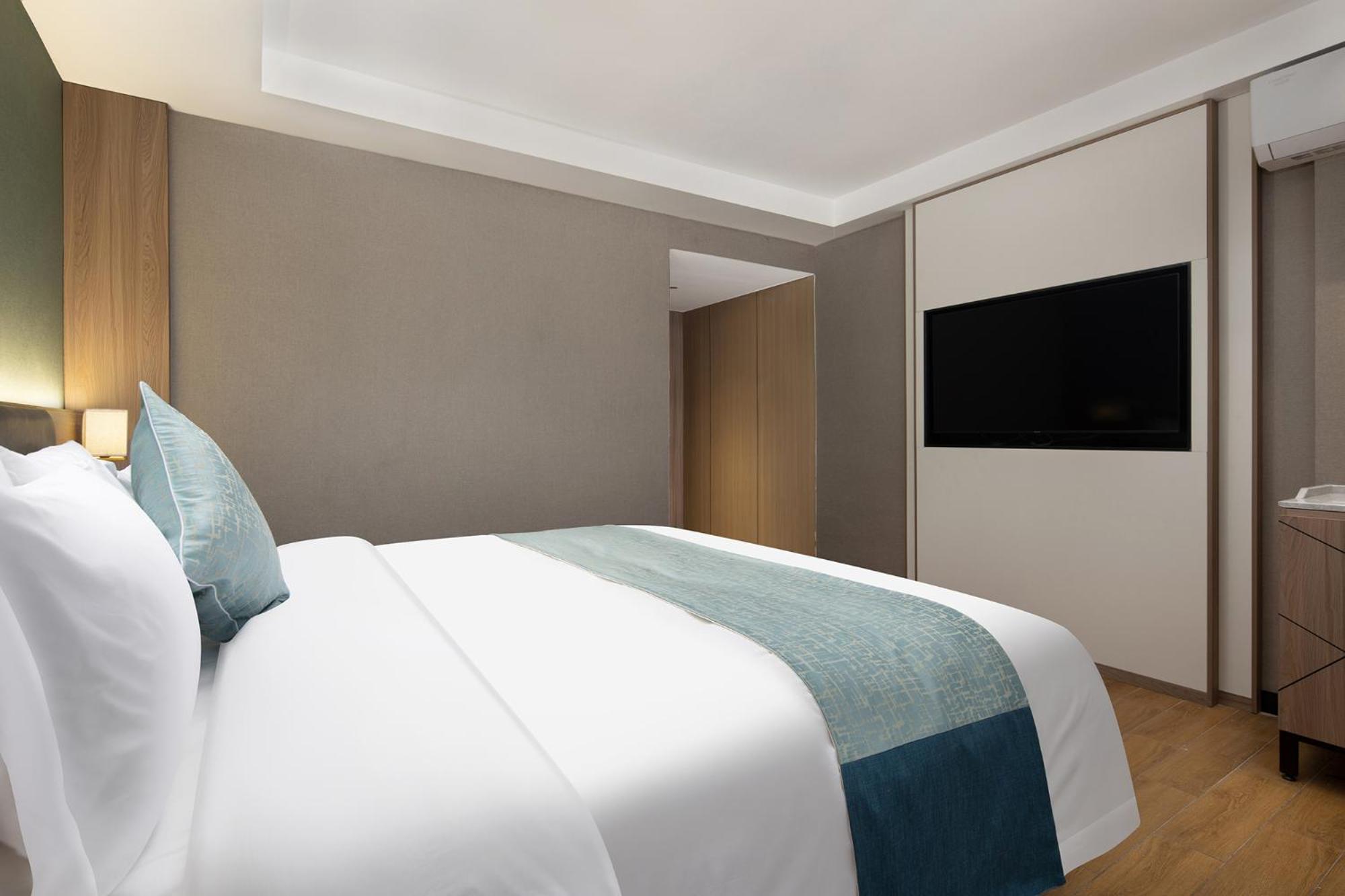 Elegant Double Room photo 2