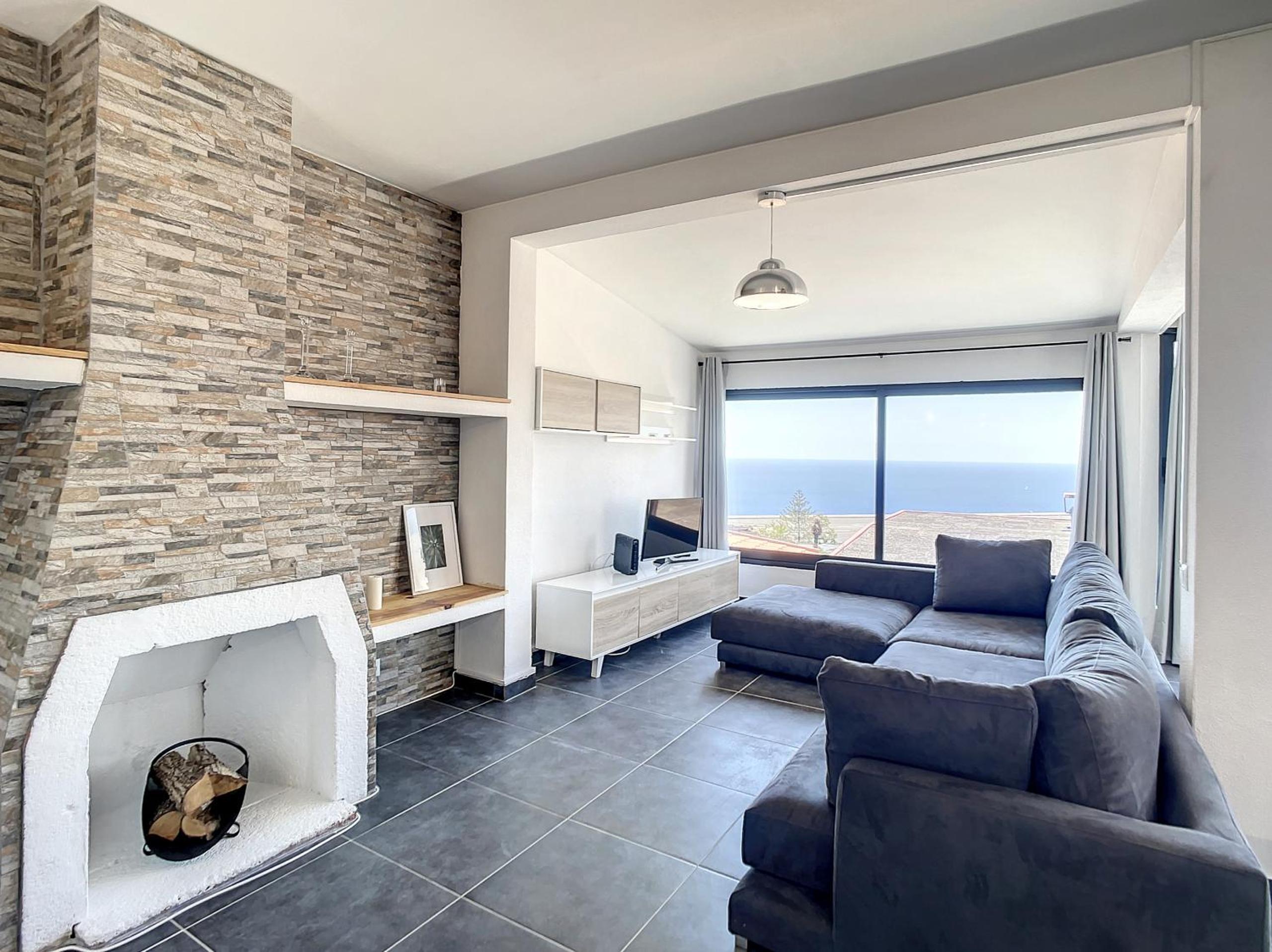 Apartment With Balcony photo 1