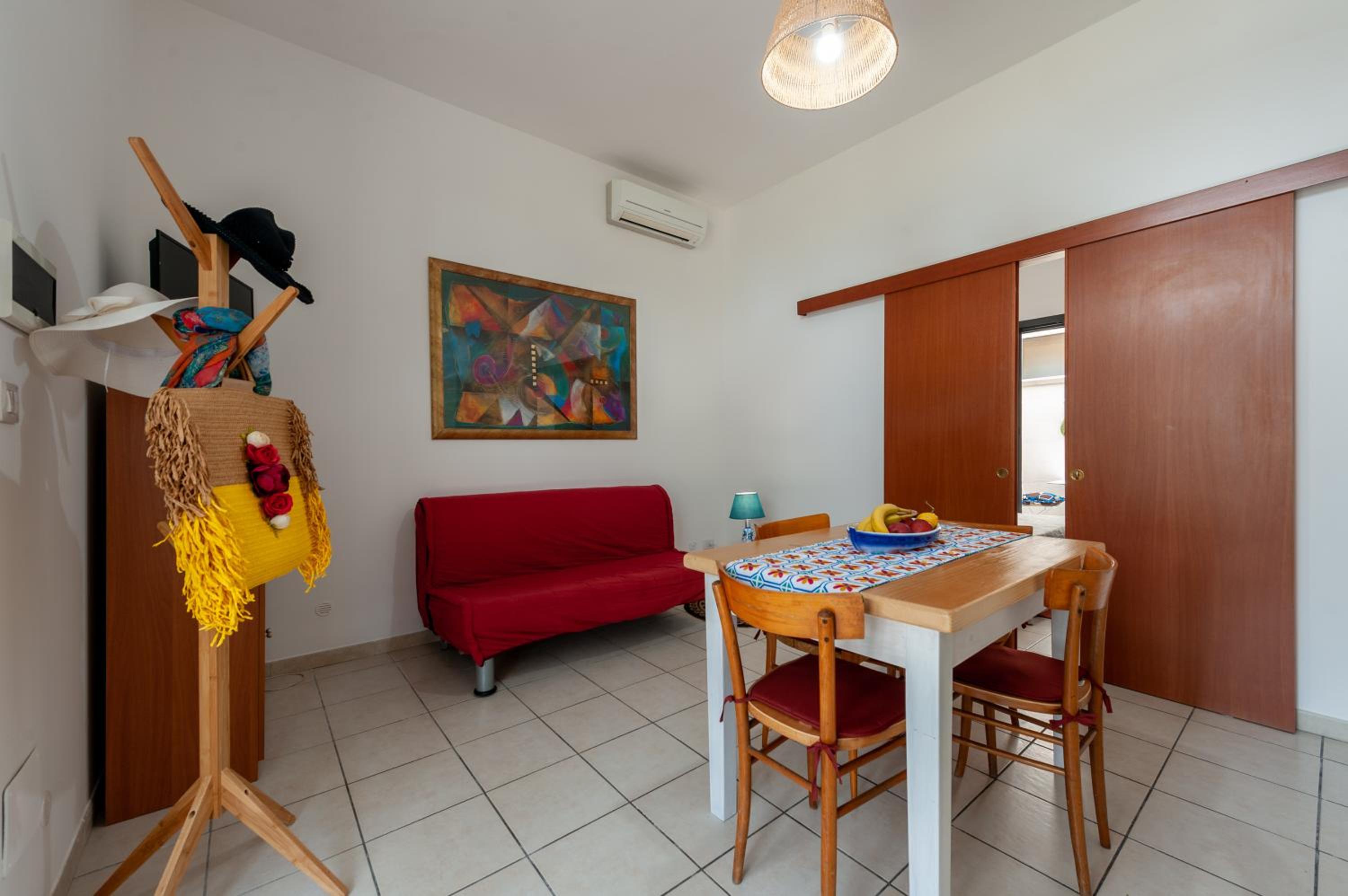 Superior One-Bedroom Apartment