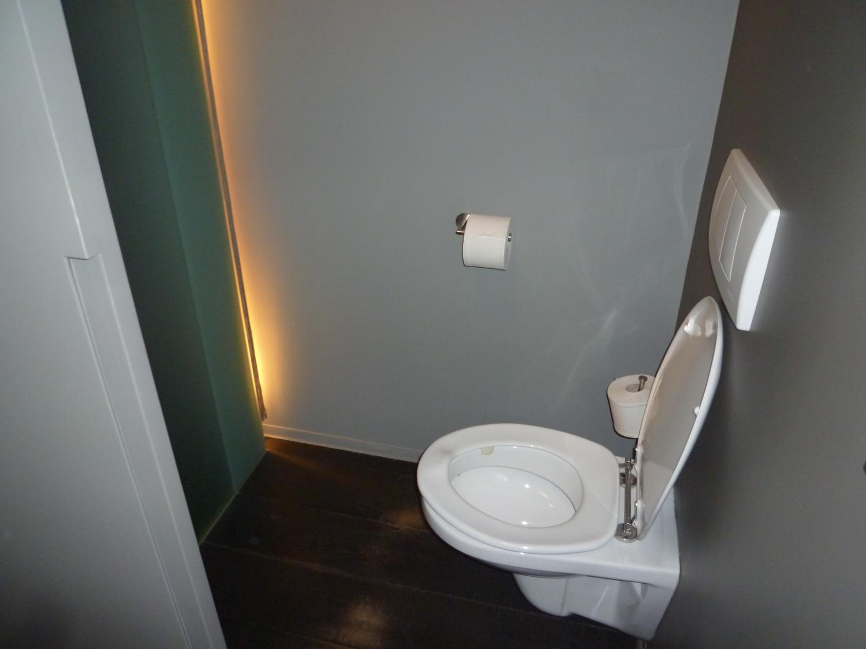 King Suite with Balcony photo 2