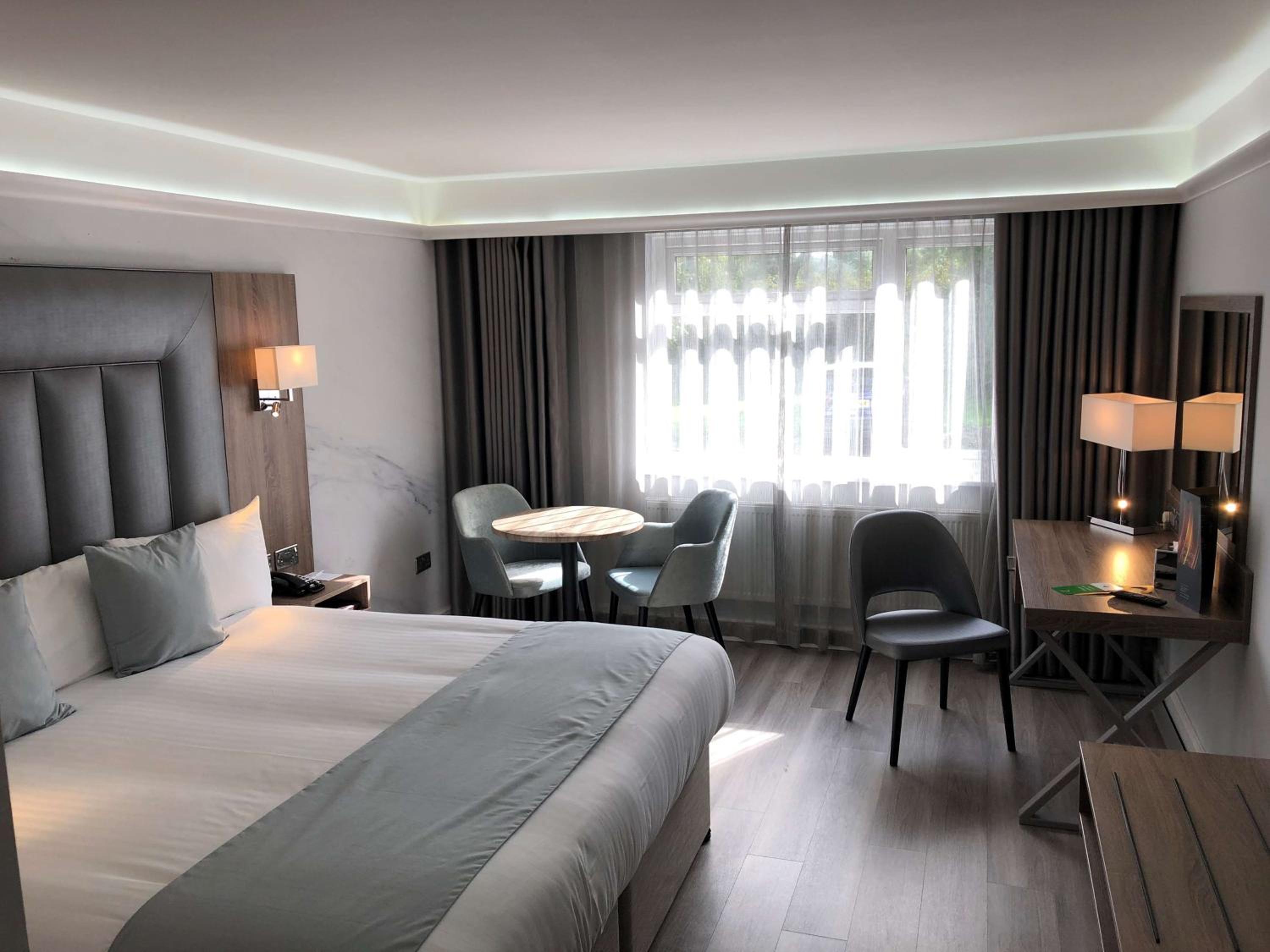 Deluxe Room - Photo 2