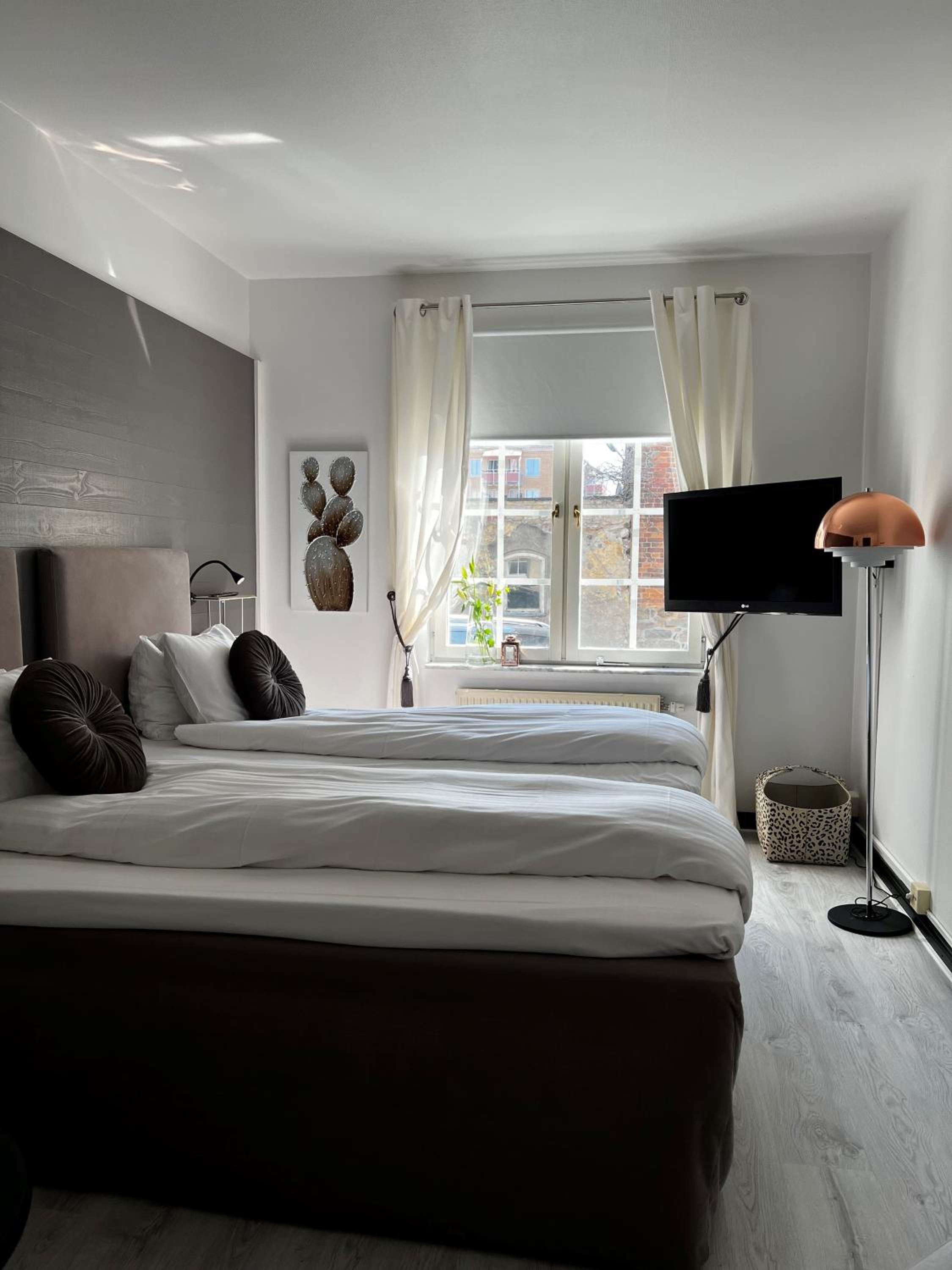 Deluxe Twin Room - Photo 2