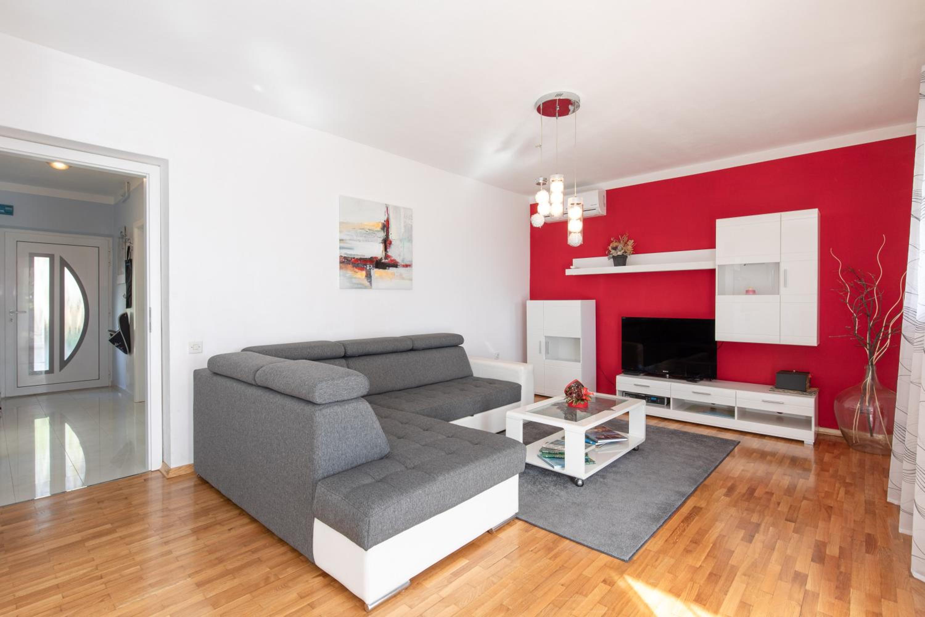 Two-Bedroom Apartment photo 2