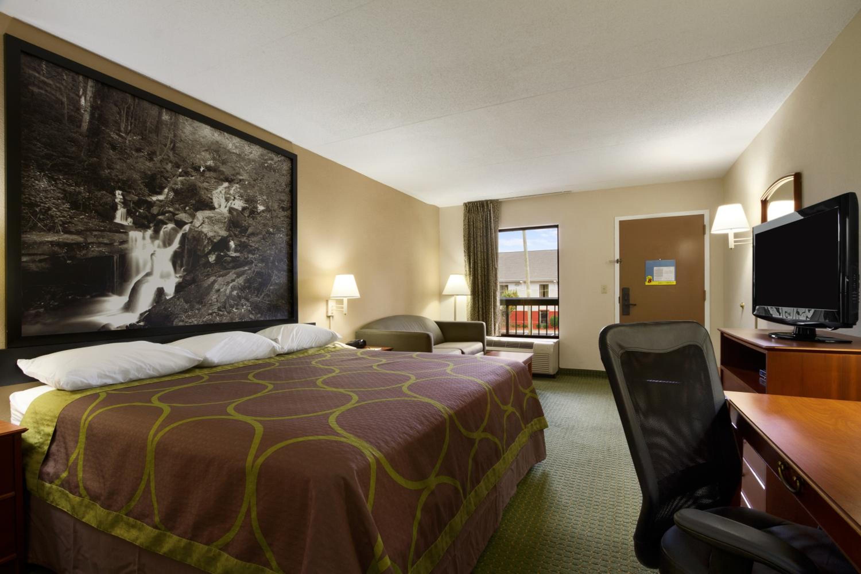 King Room - Non-Smoking - Photo 1