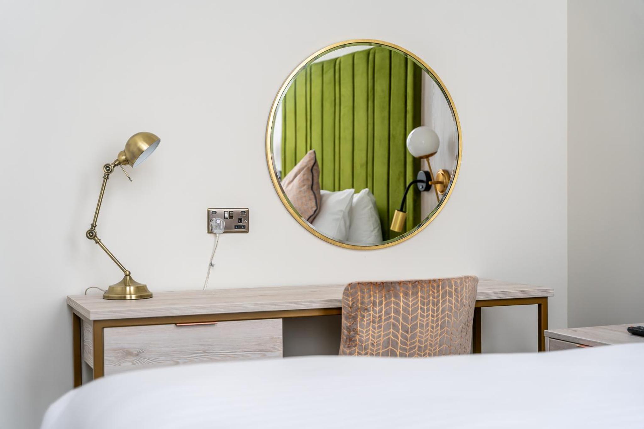 Trafford Suite - Photo 30