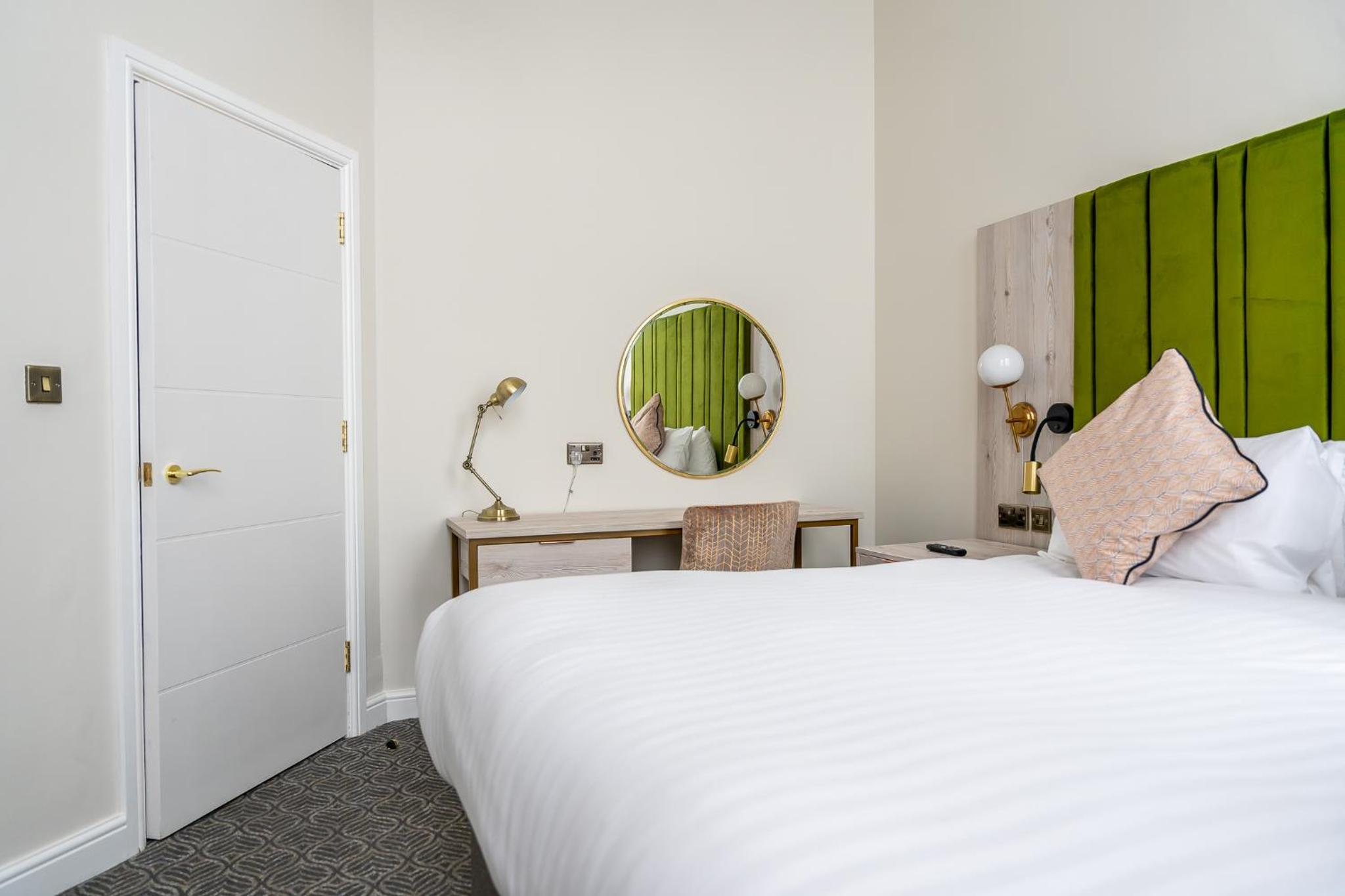 Trafford Suite - Photo 7