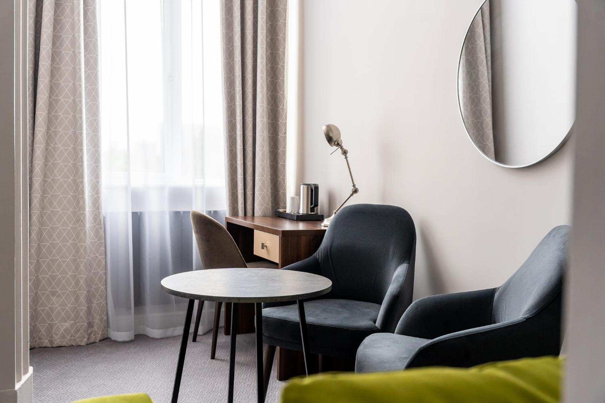 Trafford Suite - Photo 22