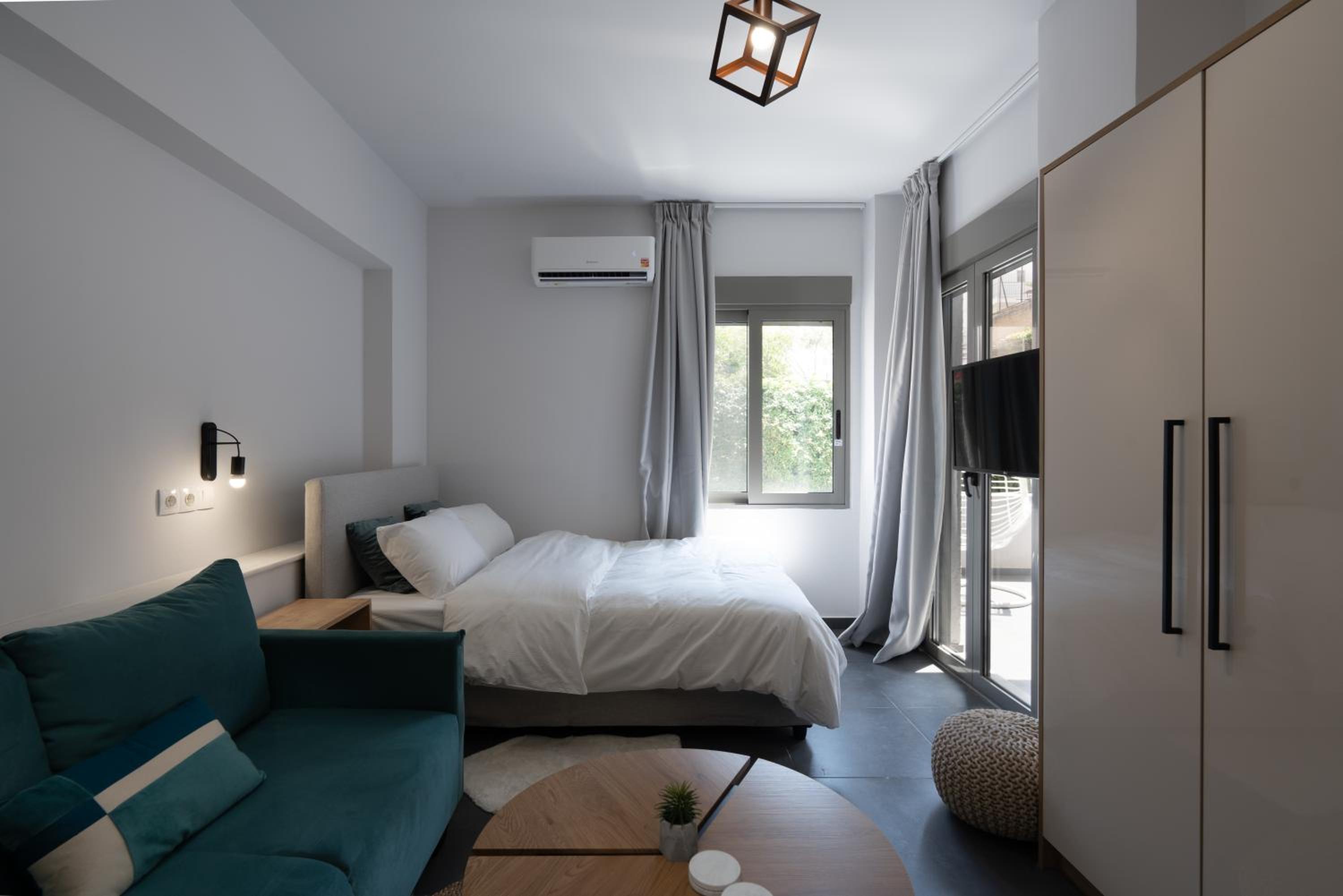 Apartment With Balcony photo 1