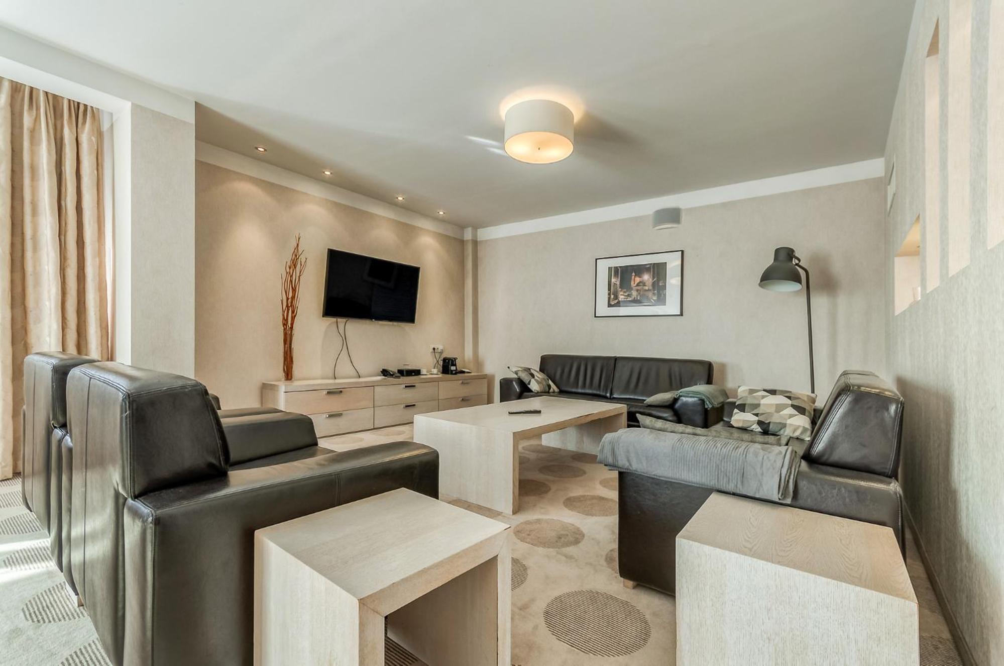 Apartment - Photo 4