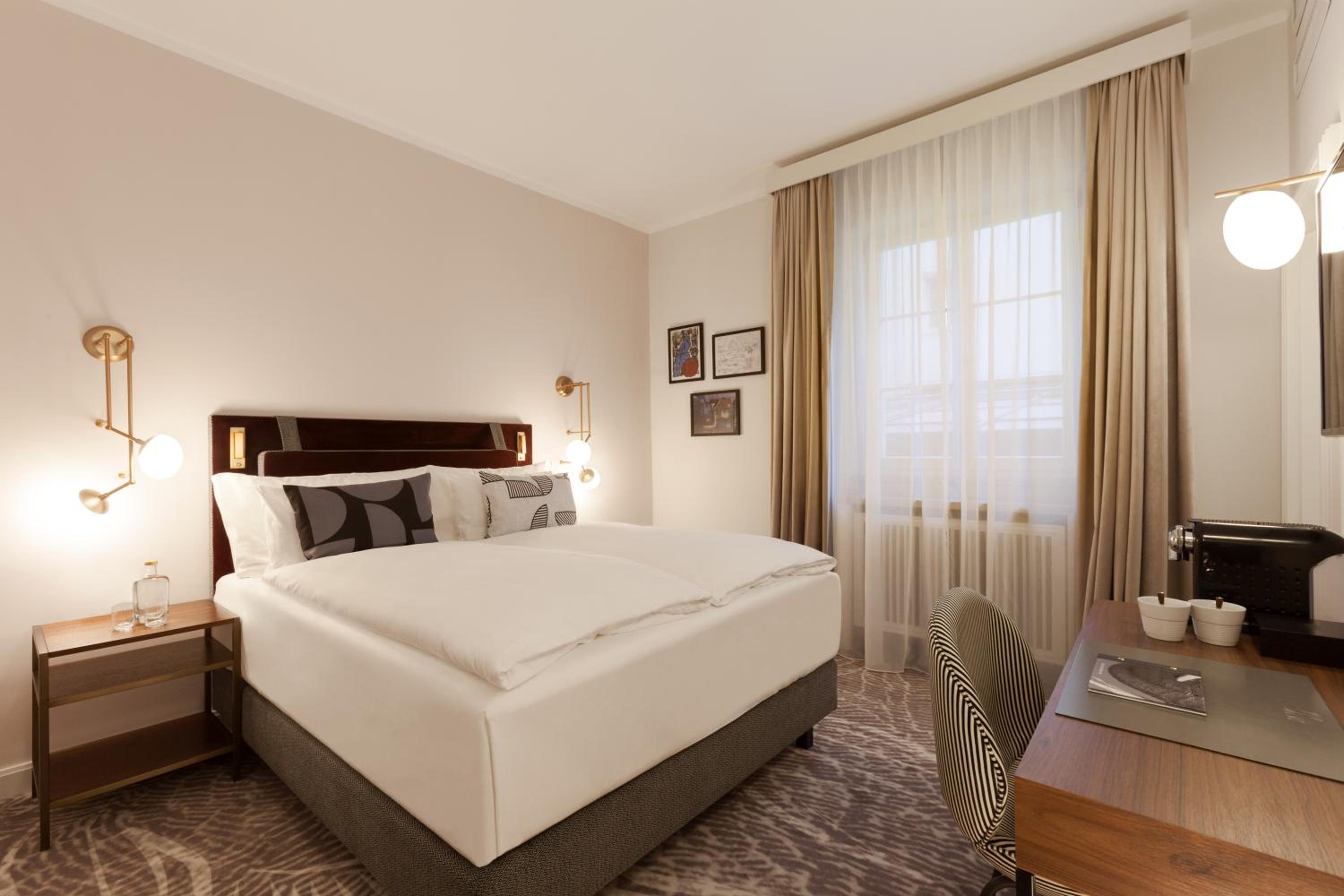 Classic Double Room