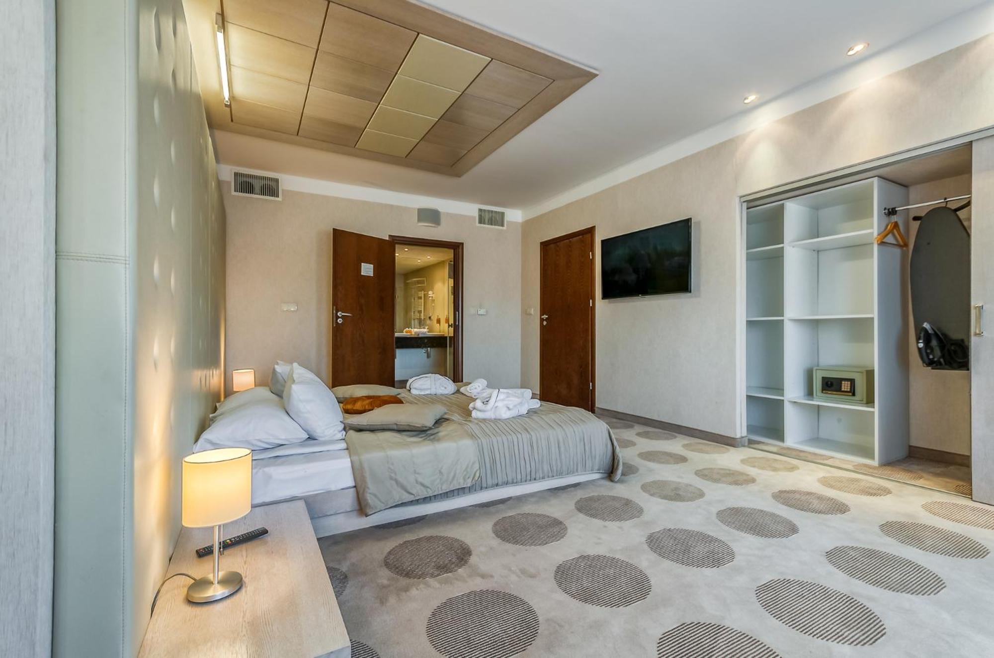 Apartment - Photo 8
