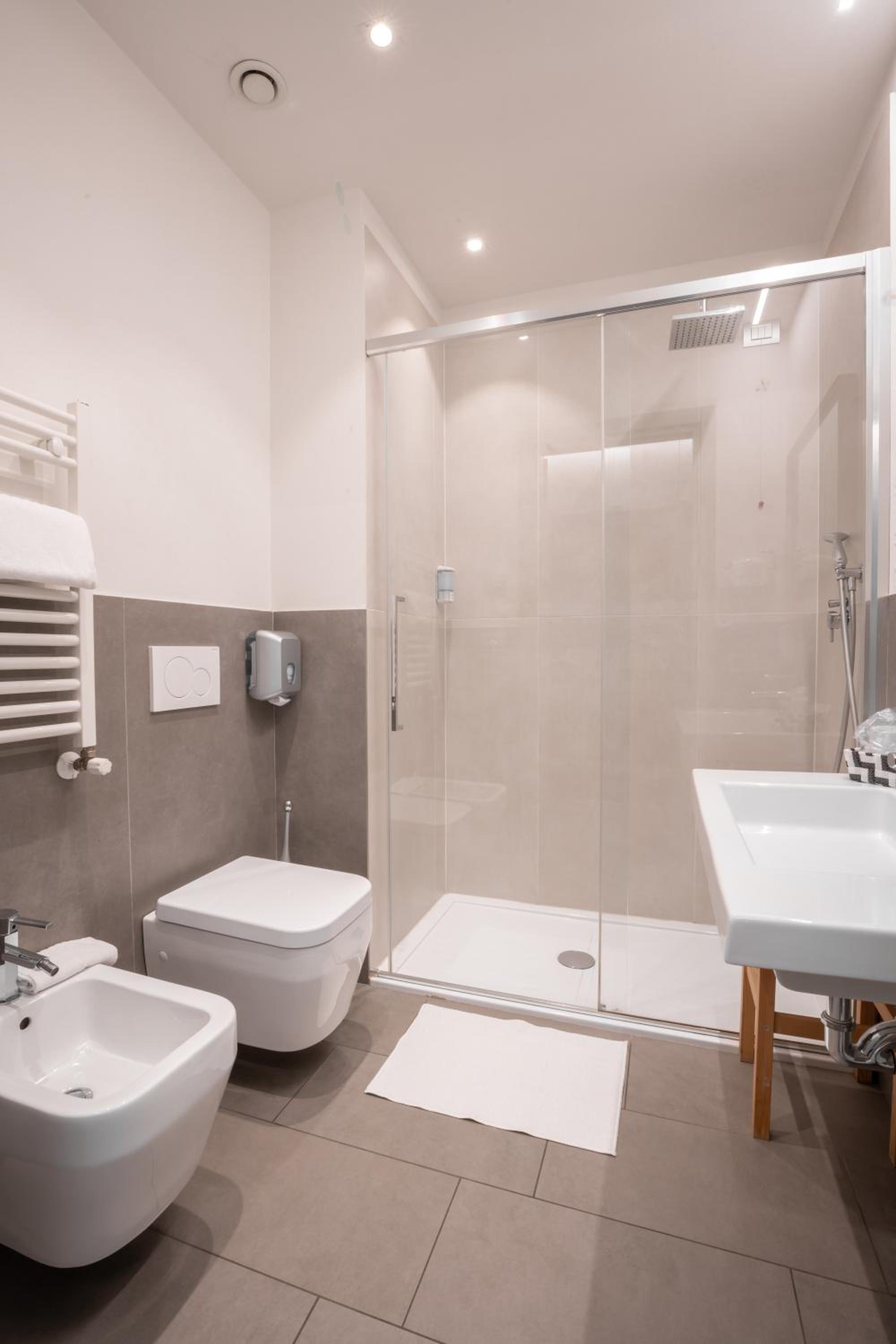 Comfort Double or Twin Room - Photo 11