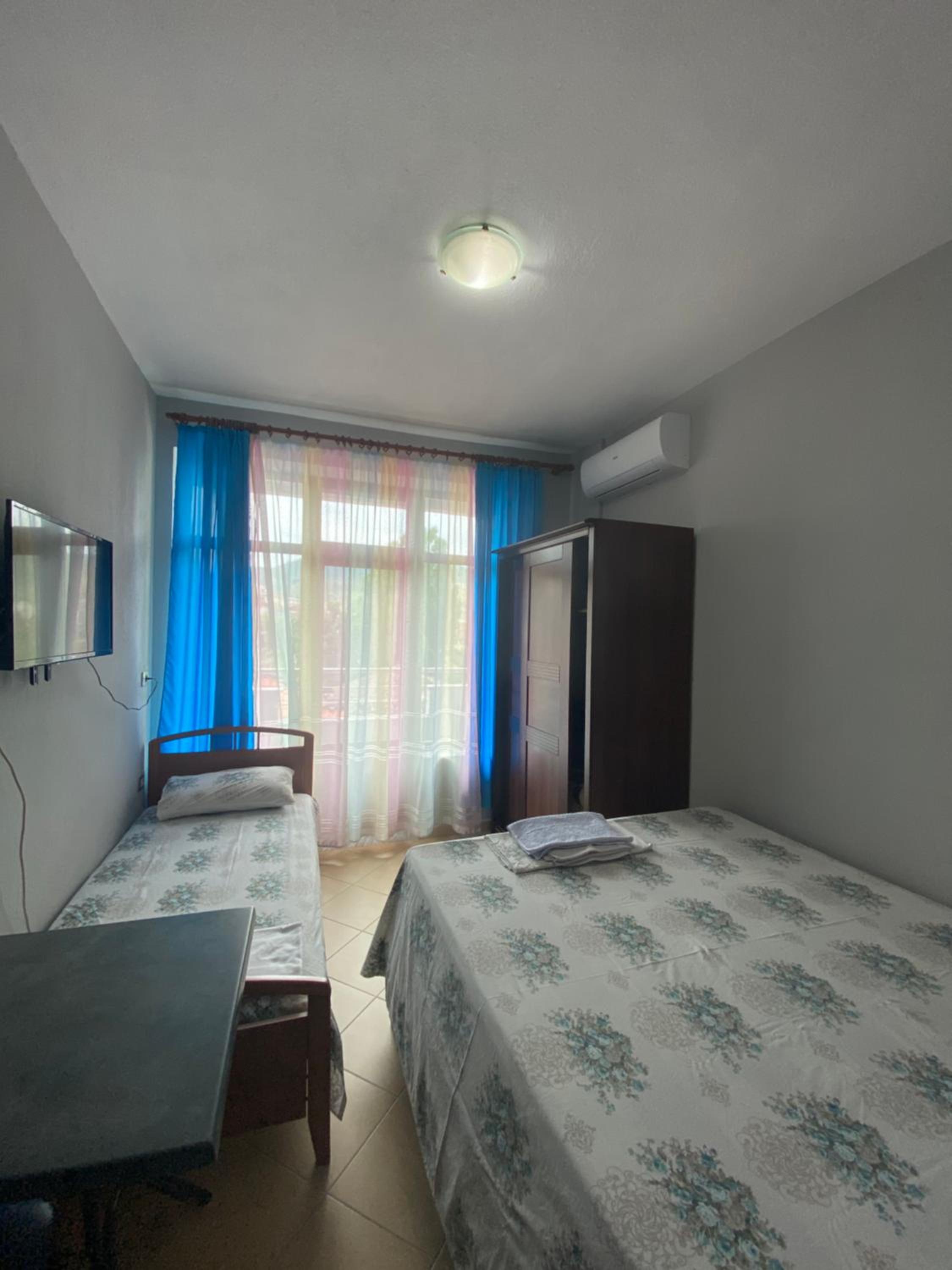 Basic Triple Room