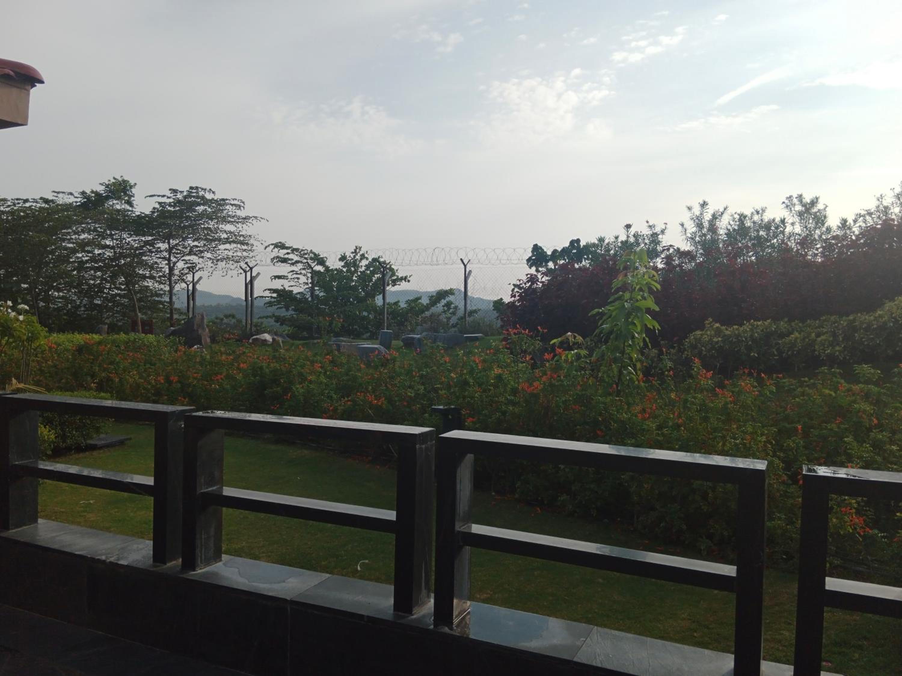 Premium Villa - Photo 4