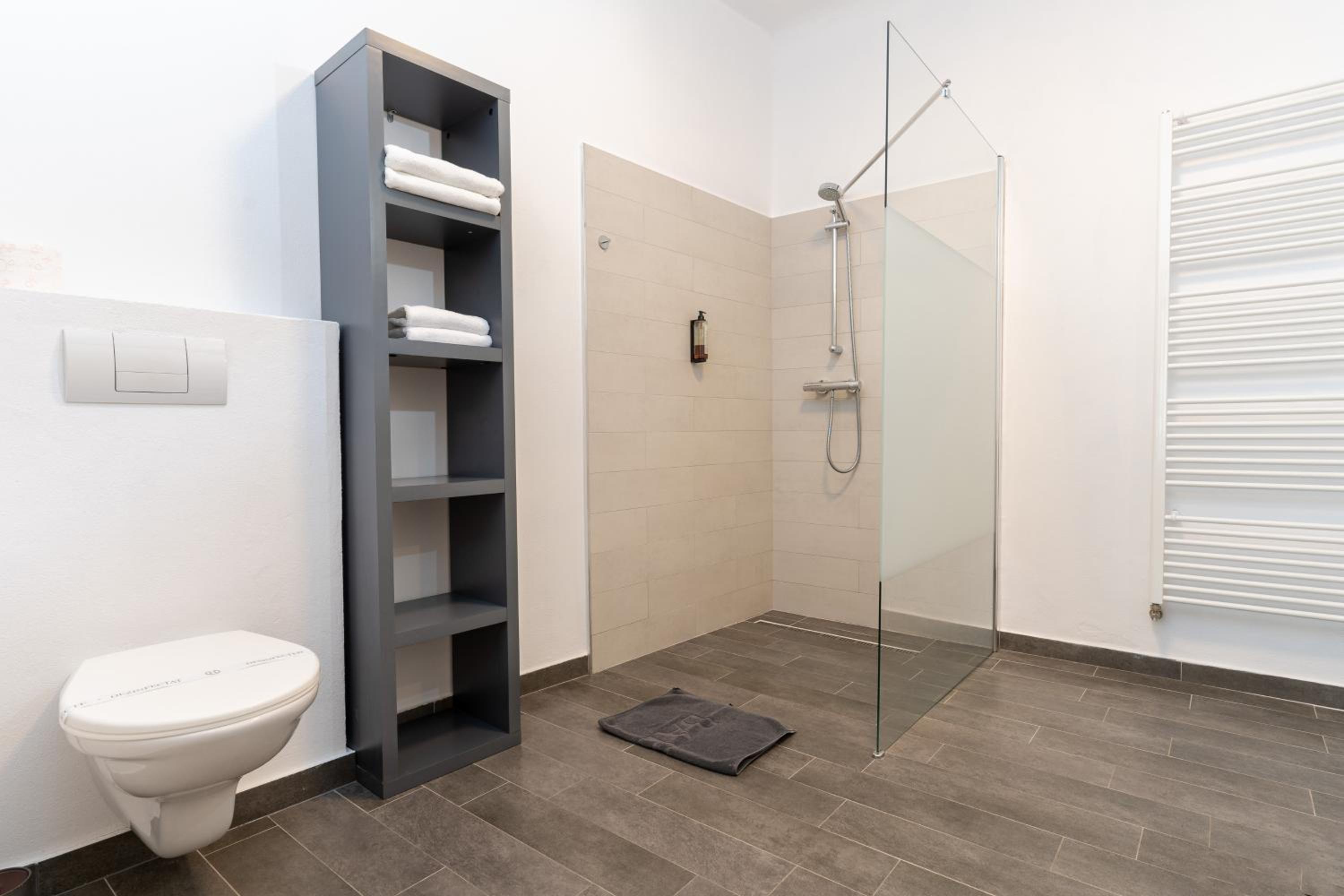 Double or Twin Room - Photo 6