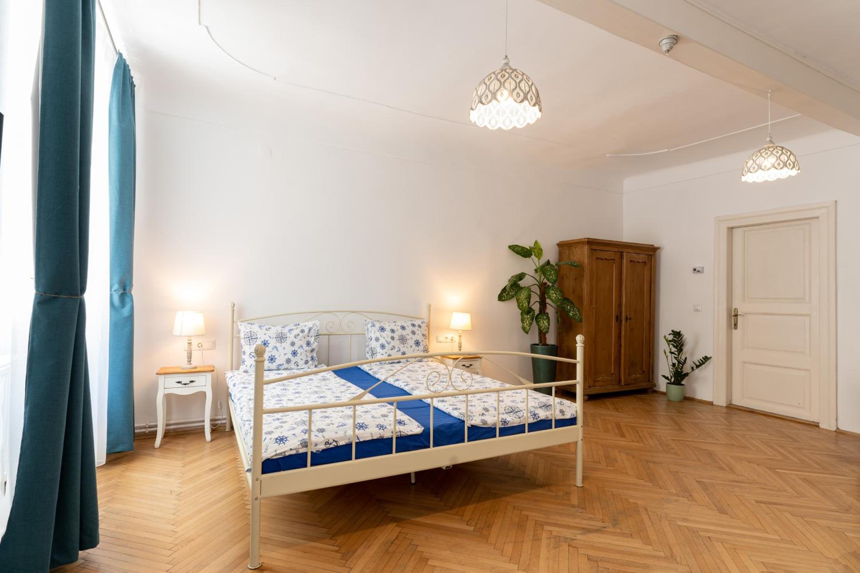 Double or Twin Room - Photo 3