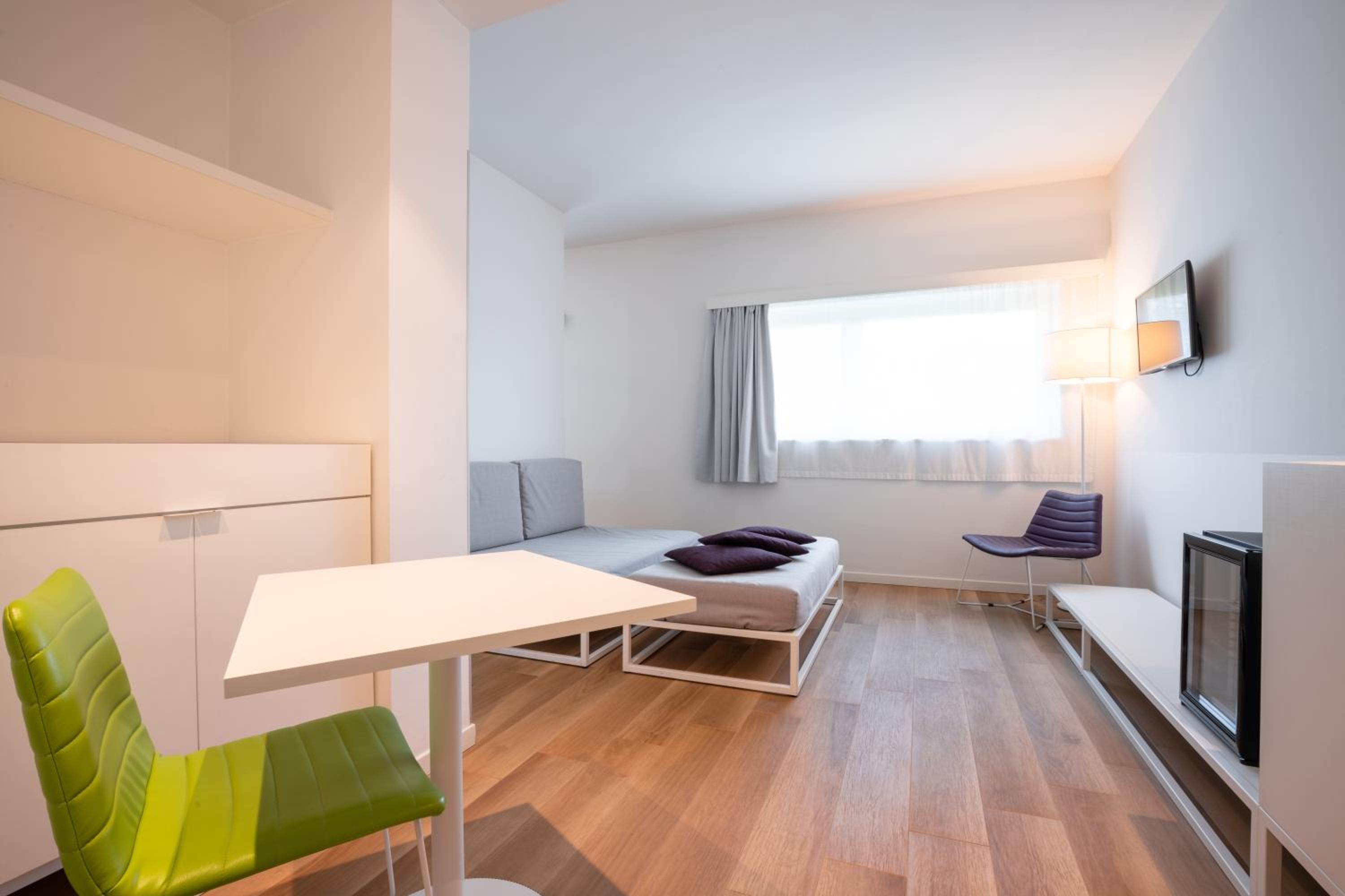 Suite - Photo 4