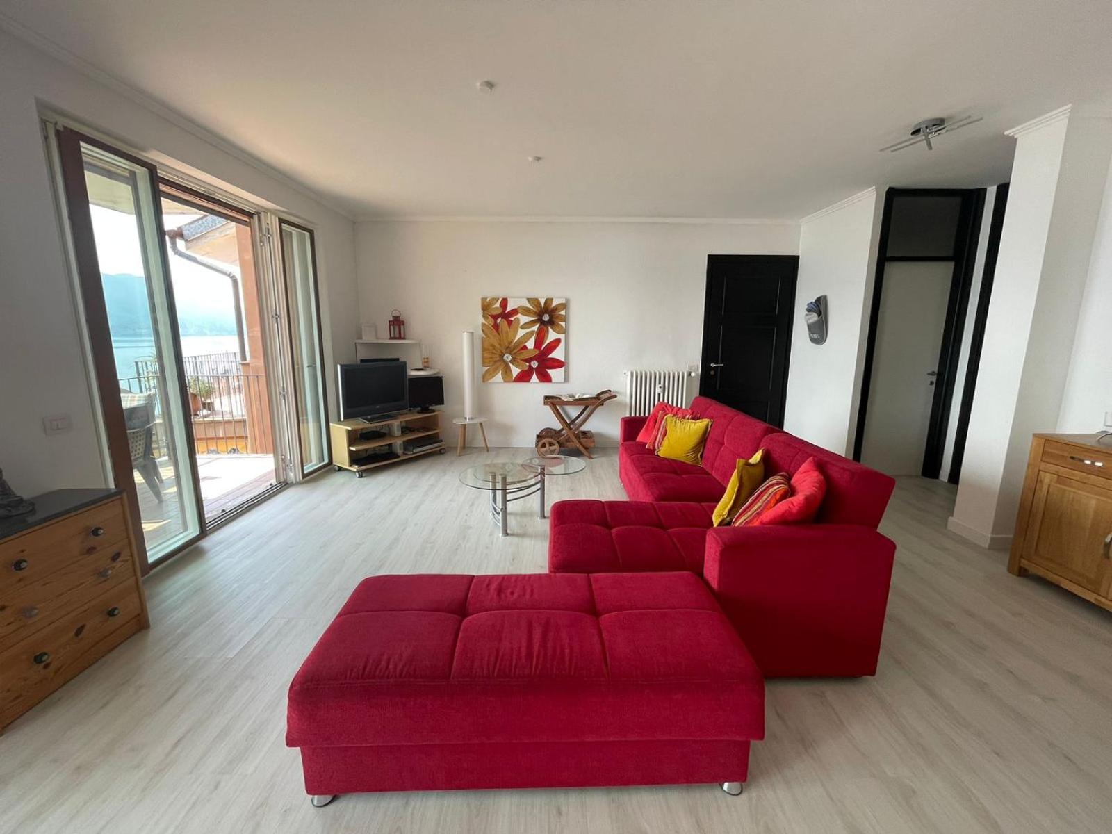 Apartment with Lake View photo 3