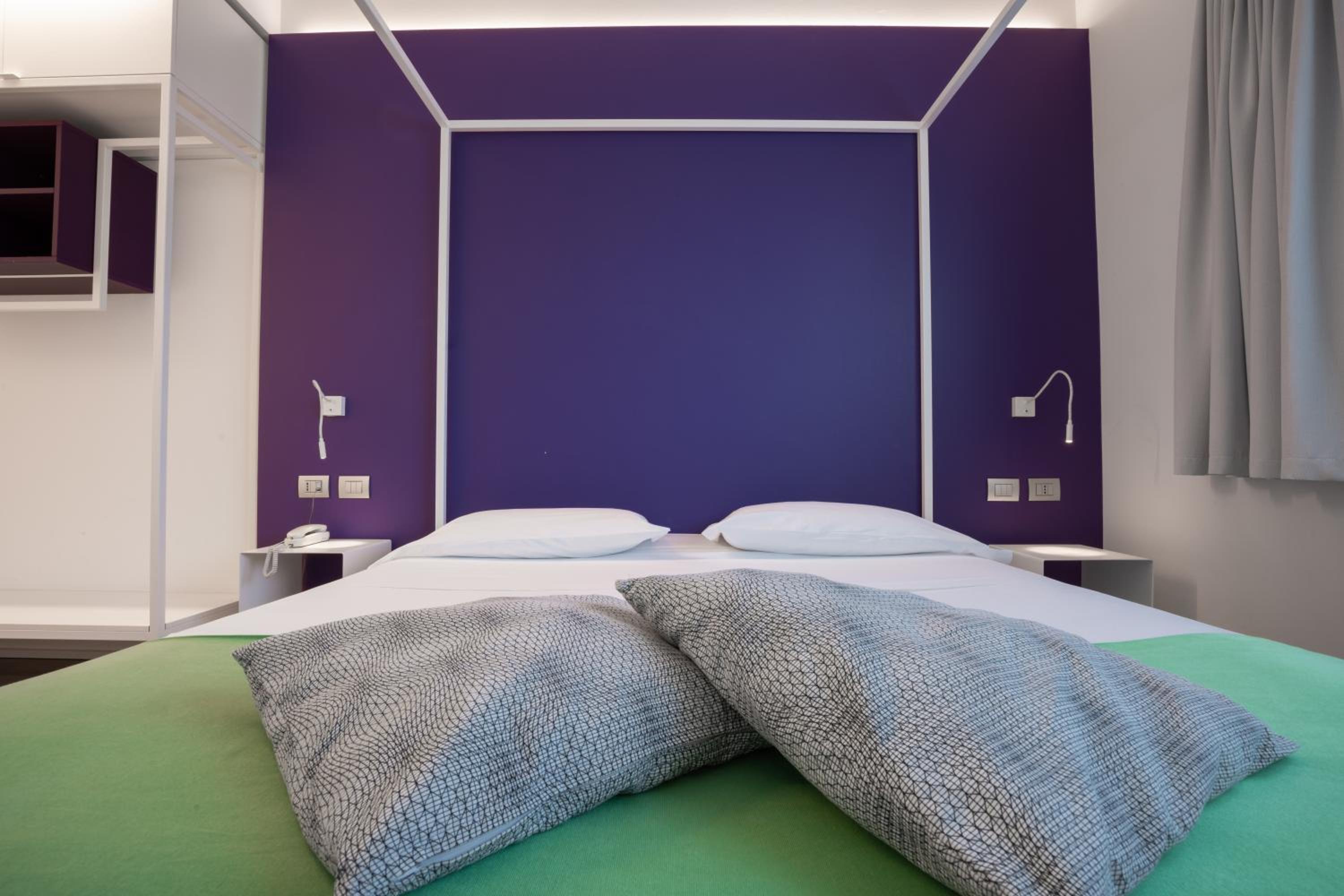 Suite - Photo 2