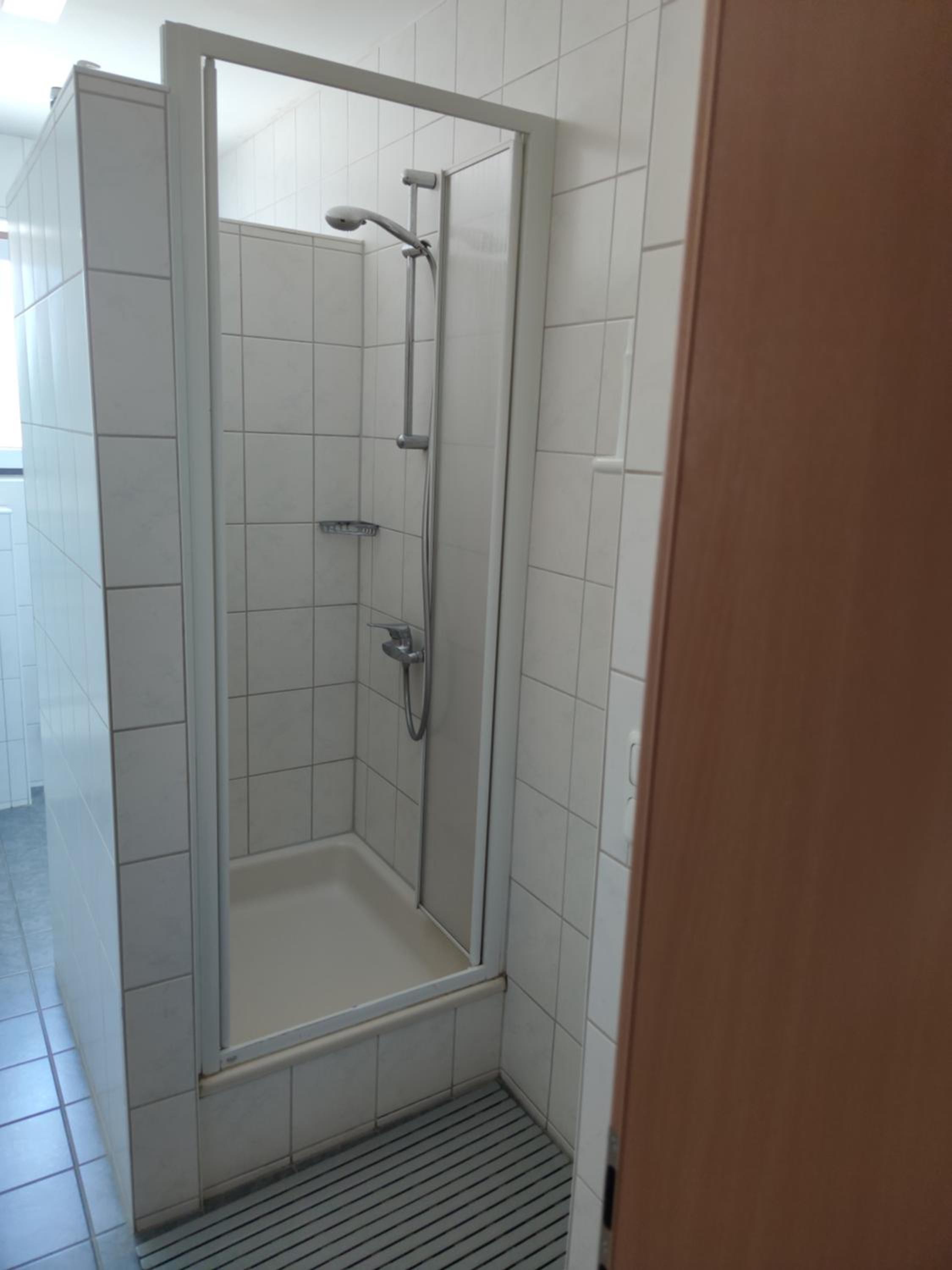 Standard Twin Room with Shared Bathroom photo 2