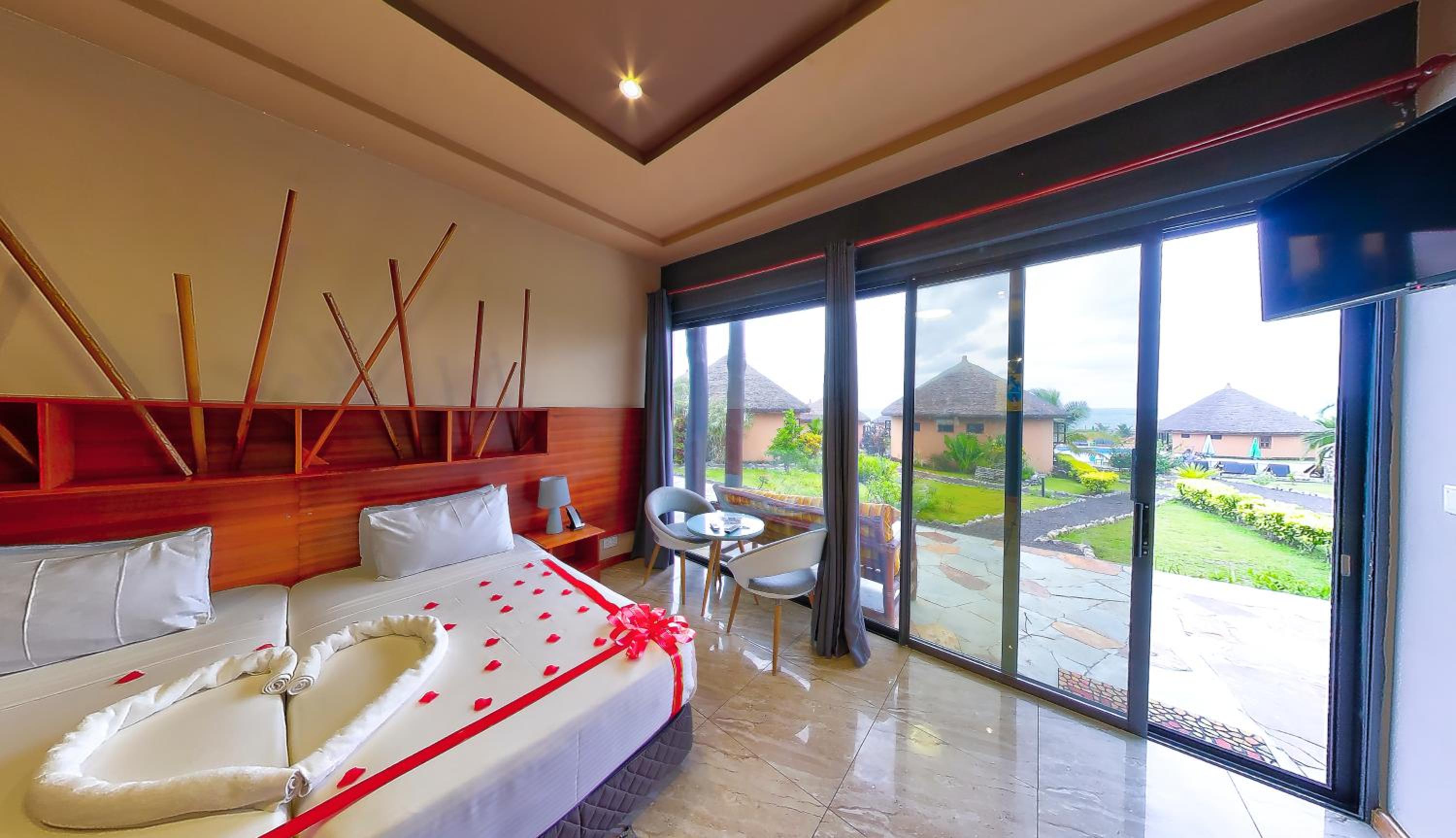 Double or Twin Room with Garden View photo 3
