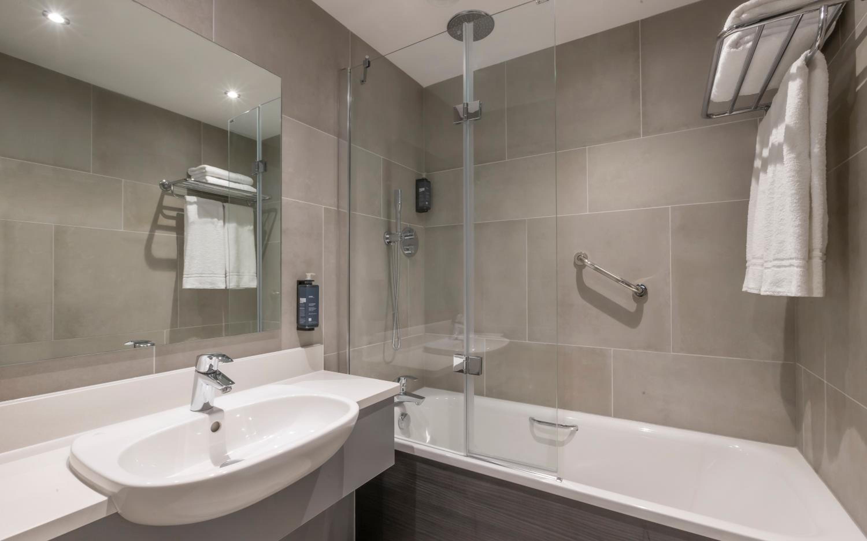 Executive Room - Photo 2