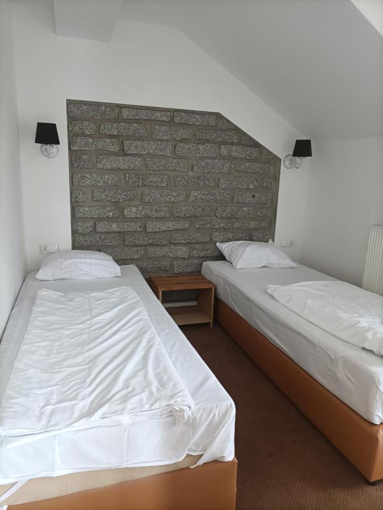 One-Bedroom Apartment - Photo 8