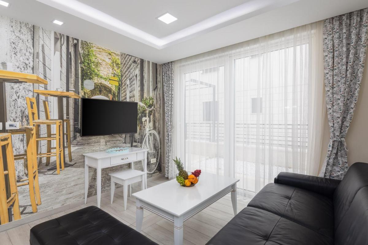 Apartment - Ground Floor photo 2