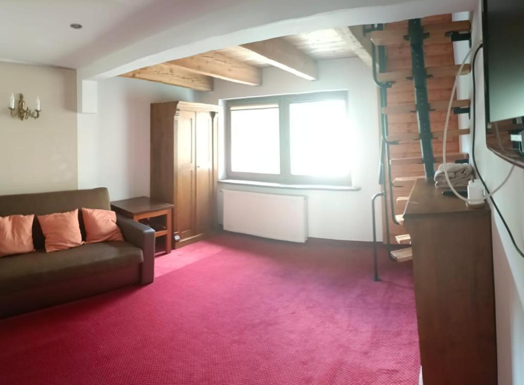 Economy Double Room - Photo 7