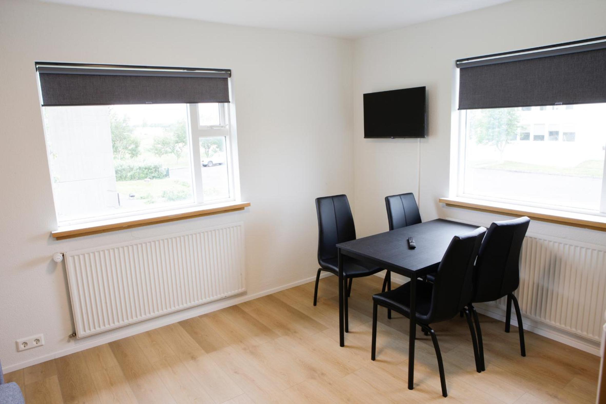 Apartment photo 3