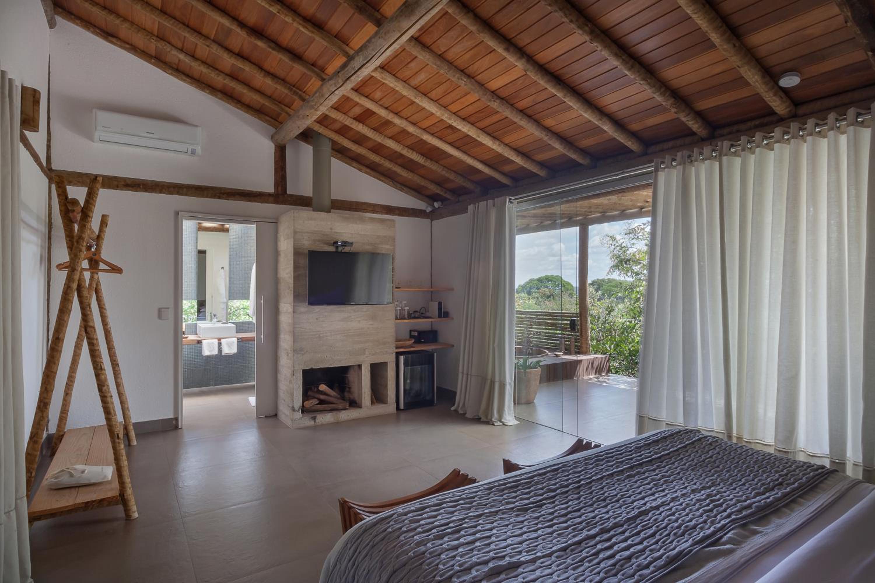 Deluxe Bungalow photo 2